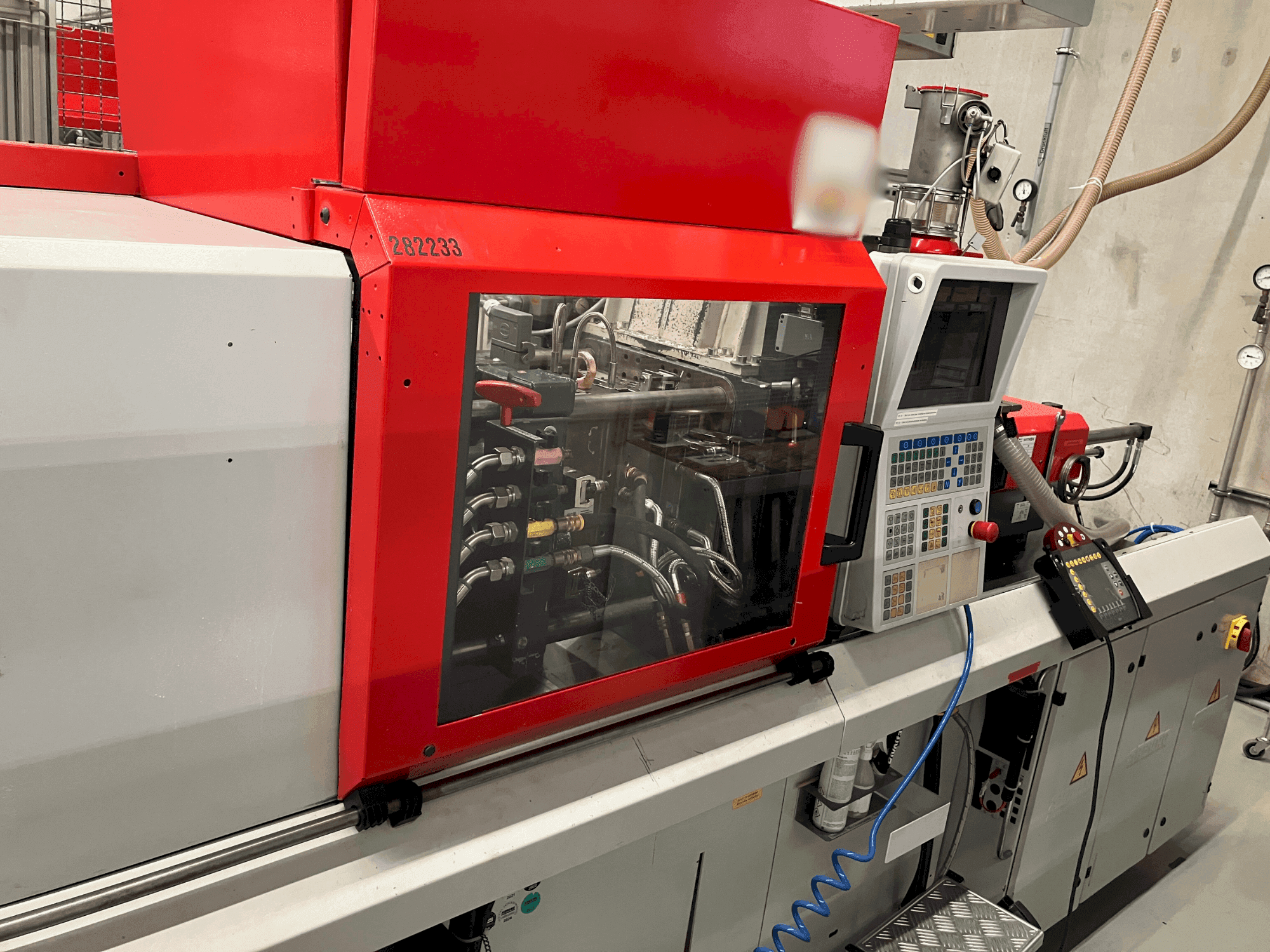 Вид станка Arburg Allrounder 320 S 500-150 спереди