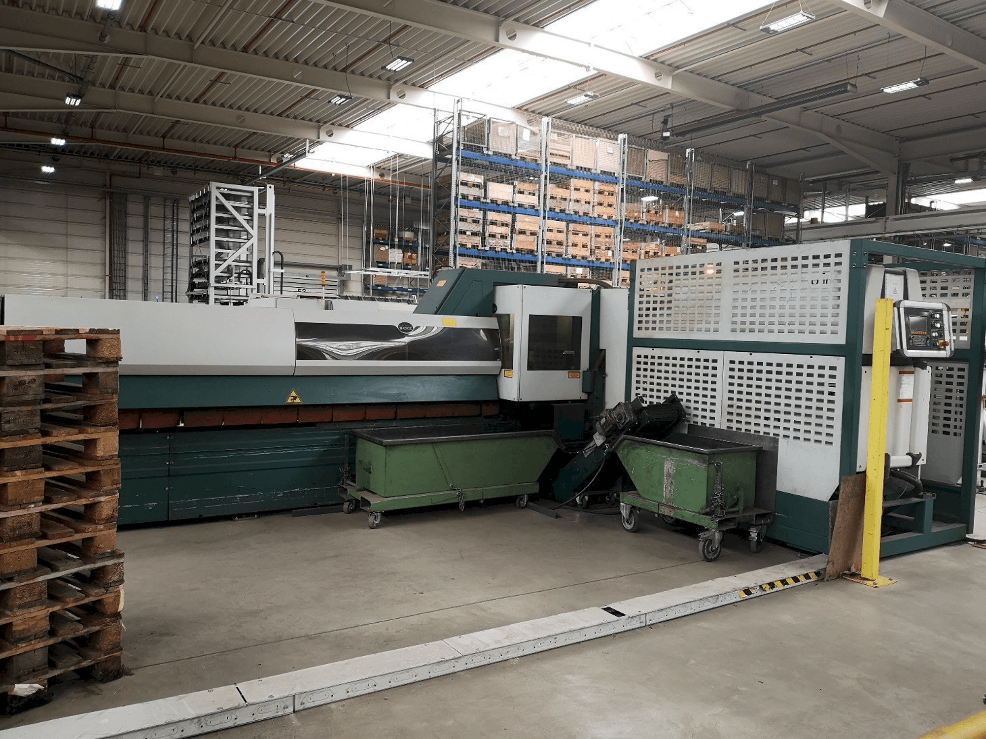 Вид станка BLM ADIGE LT 722 слева