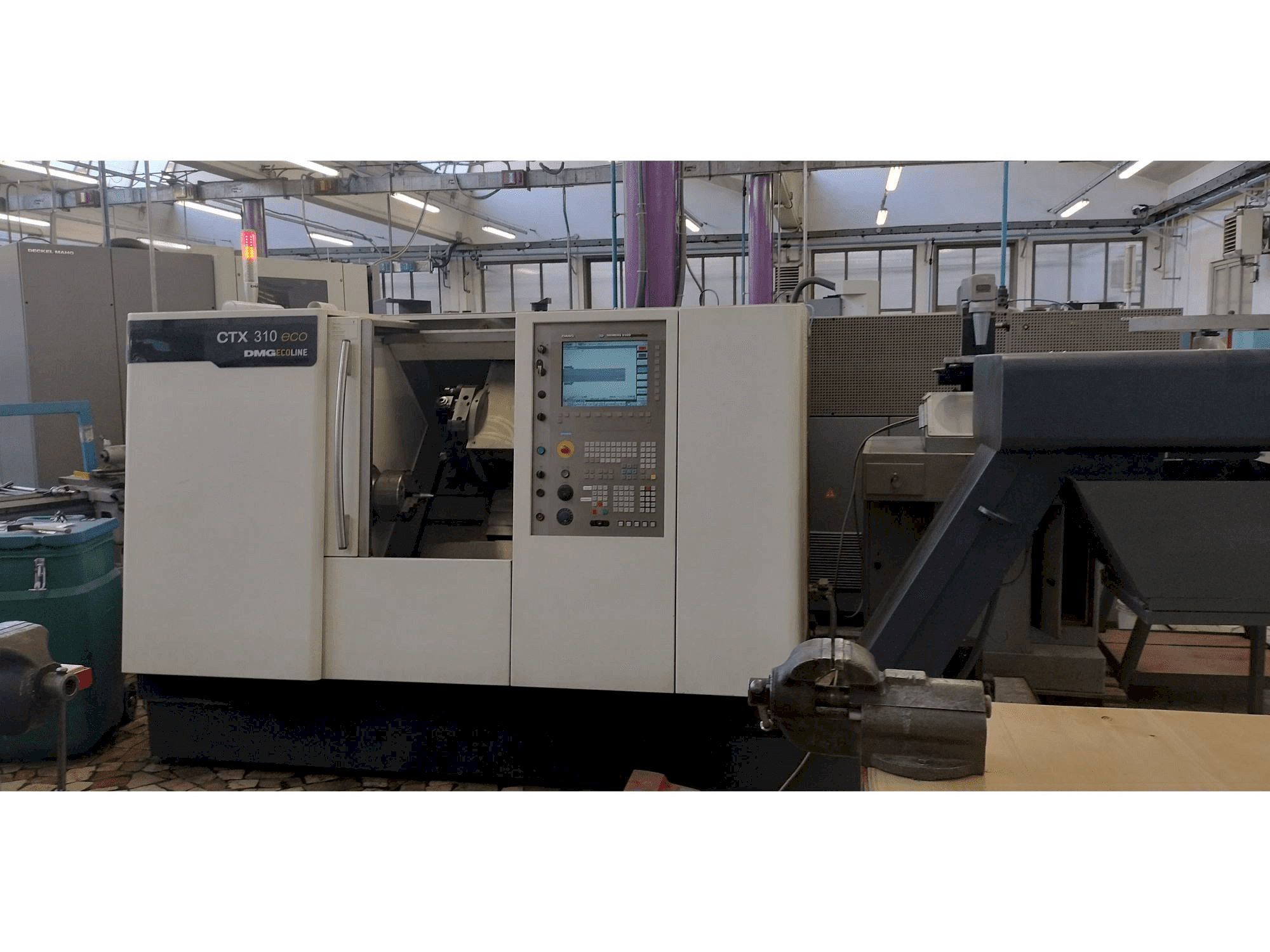 Вид станка DMG CTX 310 ecoline спереди