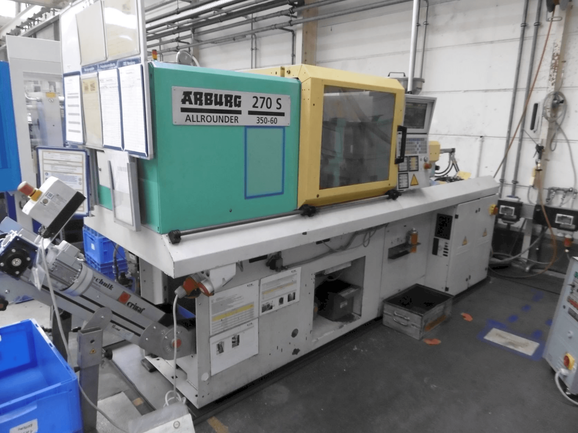 Вид станка Arburg 270S-350-60 спереди