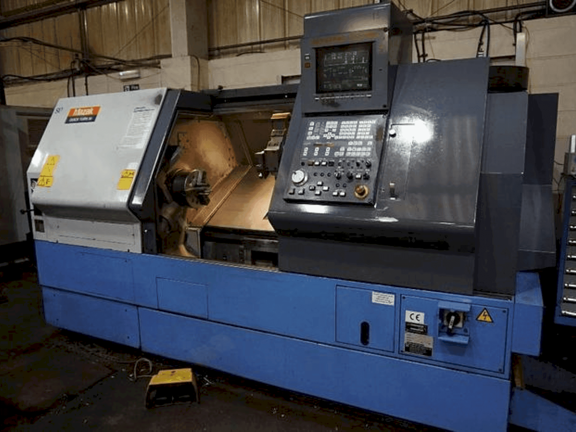 Вид станка Mazak QT30 спереди