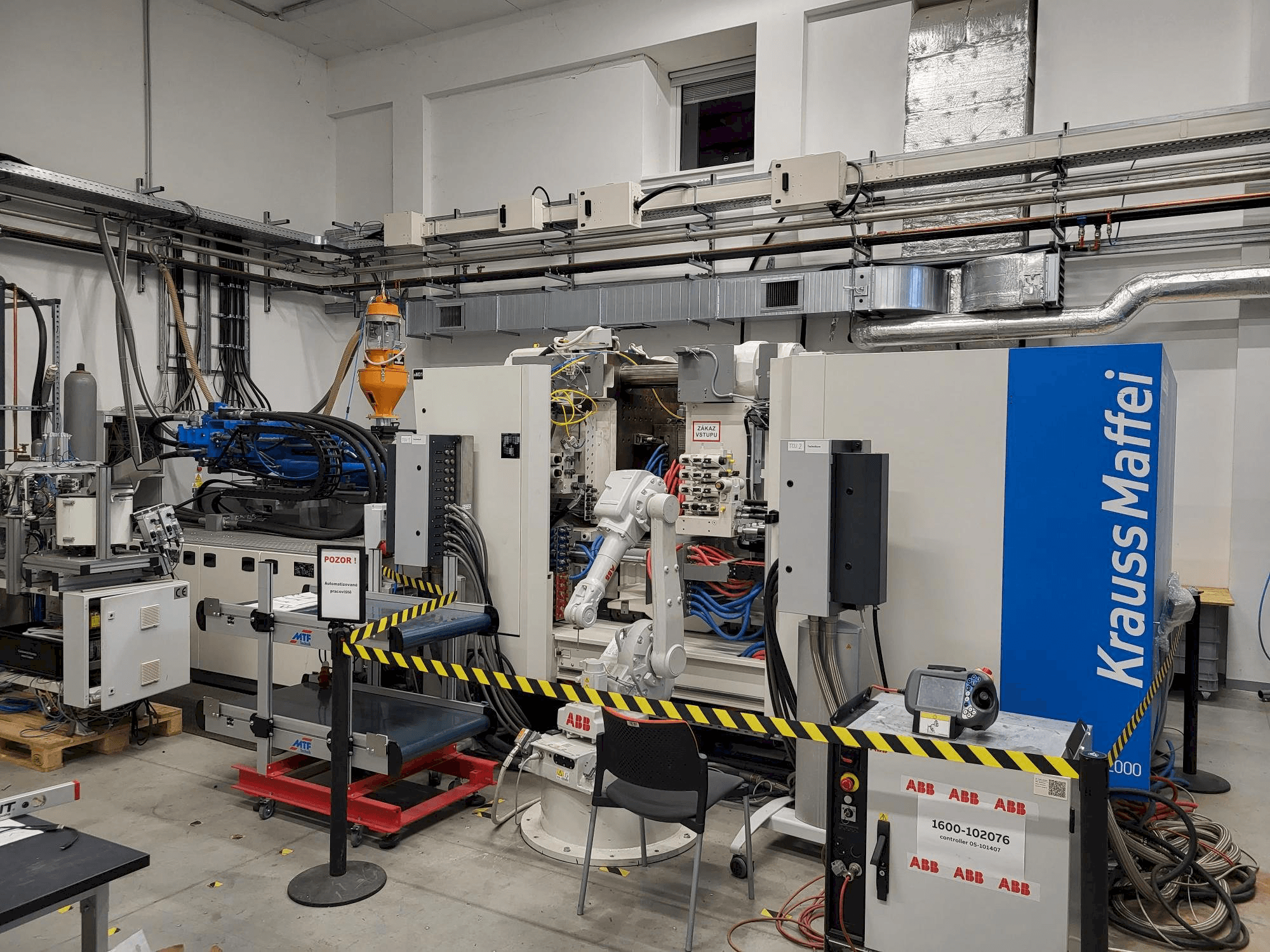 Вид станка Krauss Maffei GX 451-2000 спереди