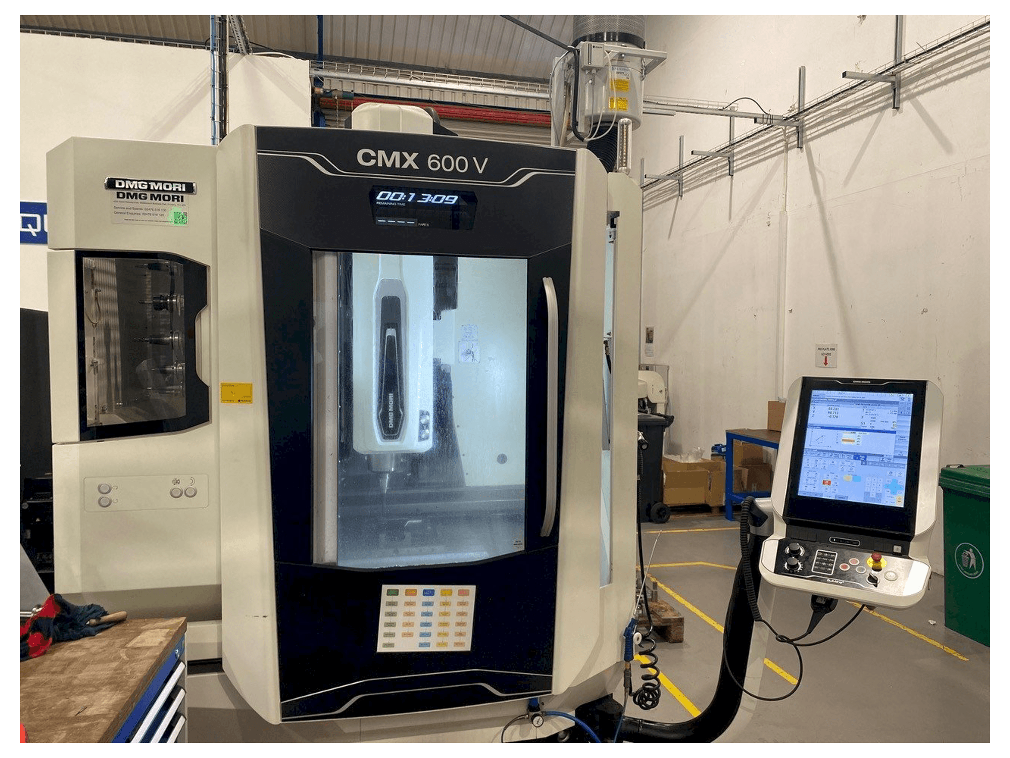 Вид станка DMG CMX 600 V спереди