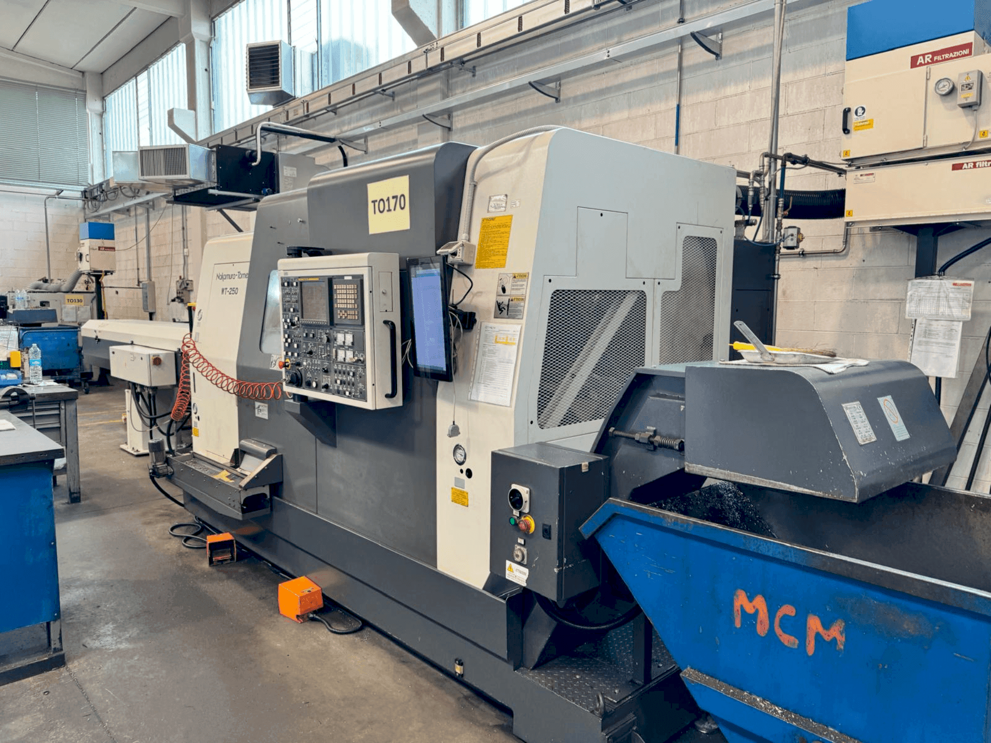 Вид станка NAKAMURA WT 250 спереди