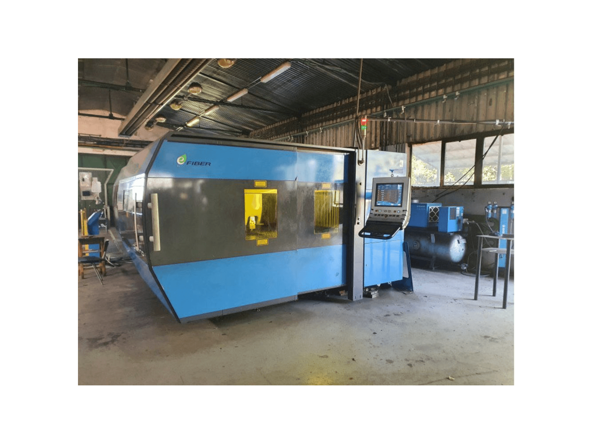 Вид станка Prima Power Platino Fiber спереди