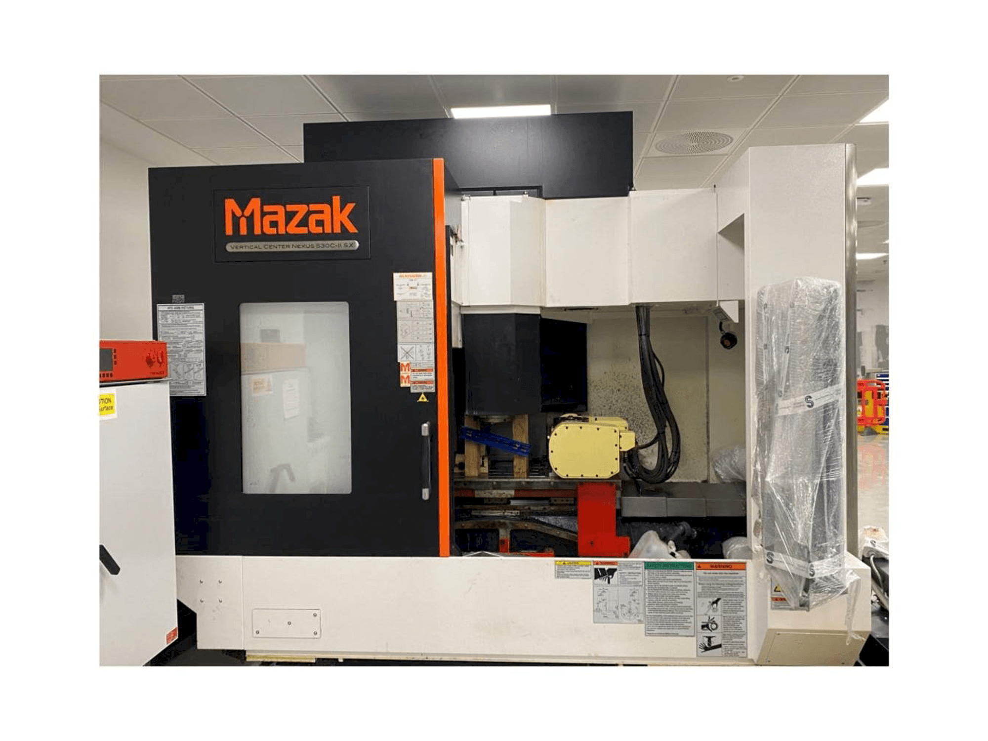 Вид станка Mazak Vertical Center Nexus 530C-II 5X спереди