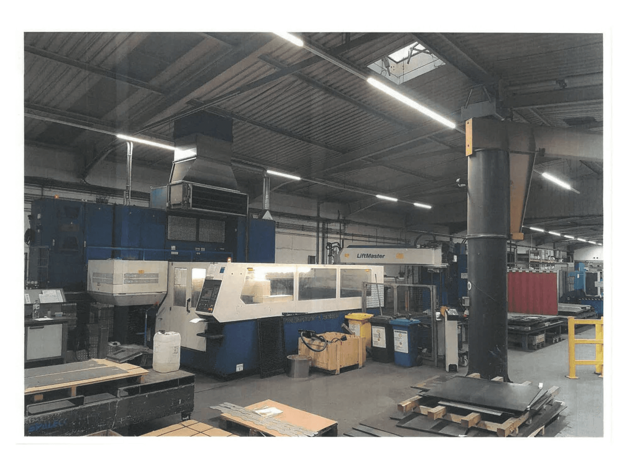 Вид станка TRUMPF Laser 30/30 спереди