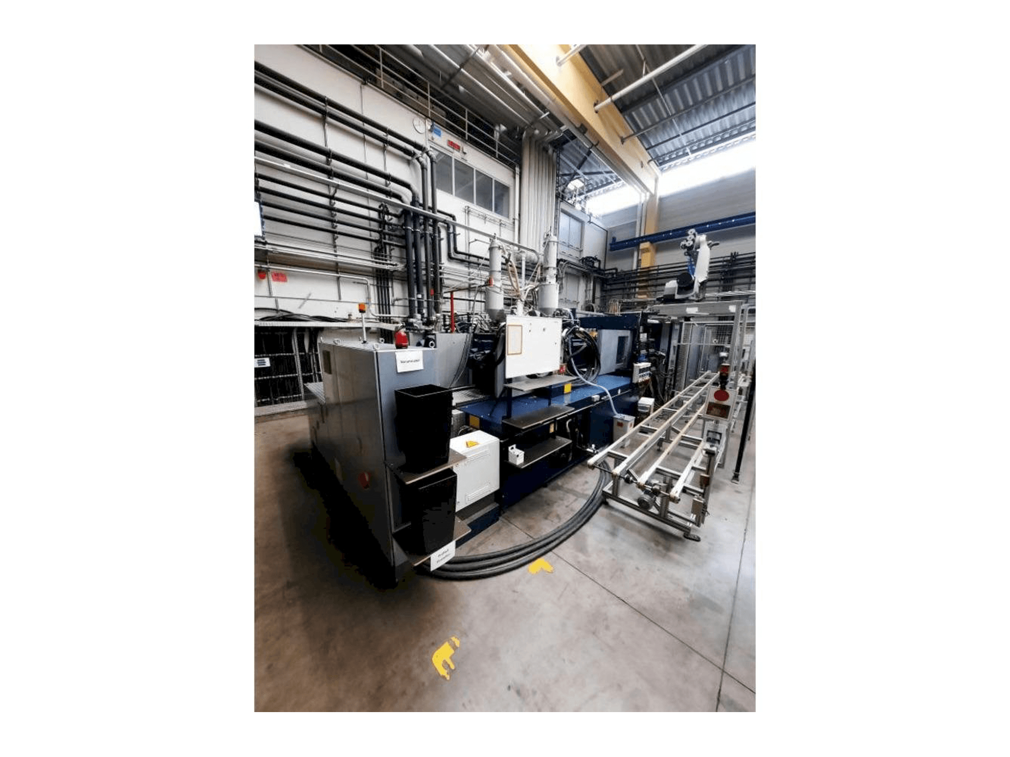 Вид станка Battenfeld HM13000/9200/7700 спереди