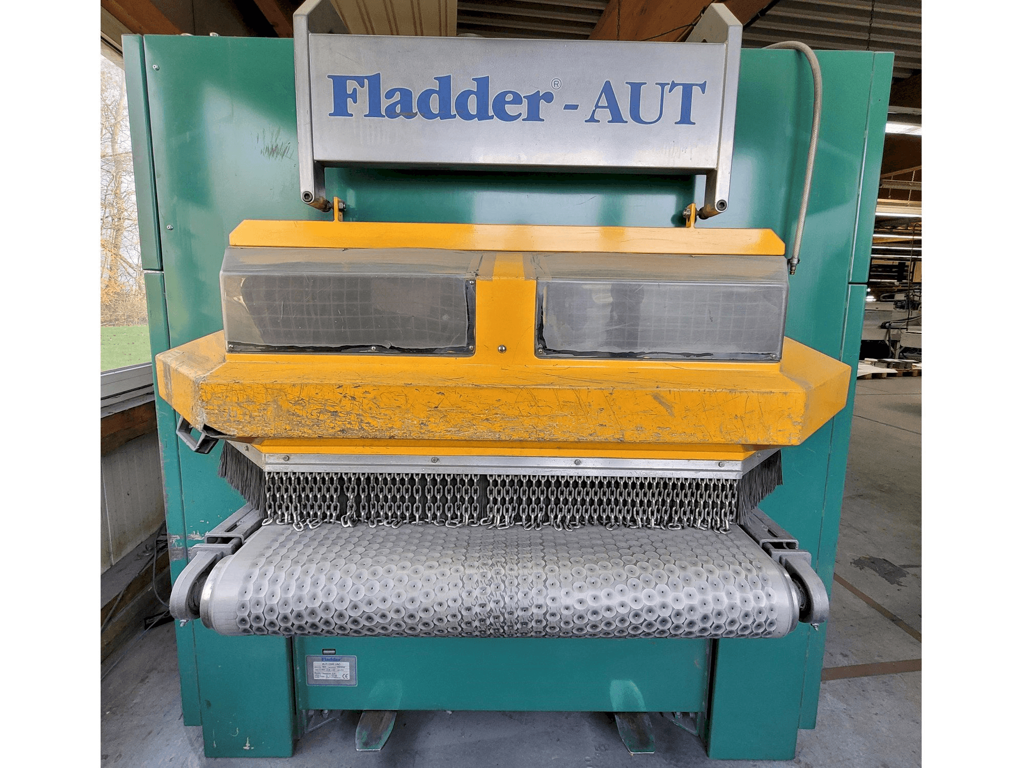 Вид станка Fladder AUT-1000 VAC спереди