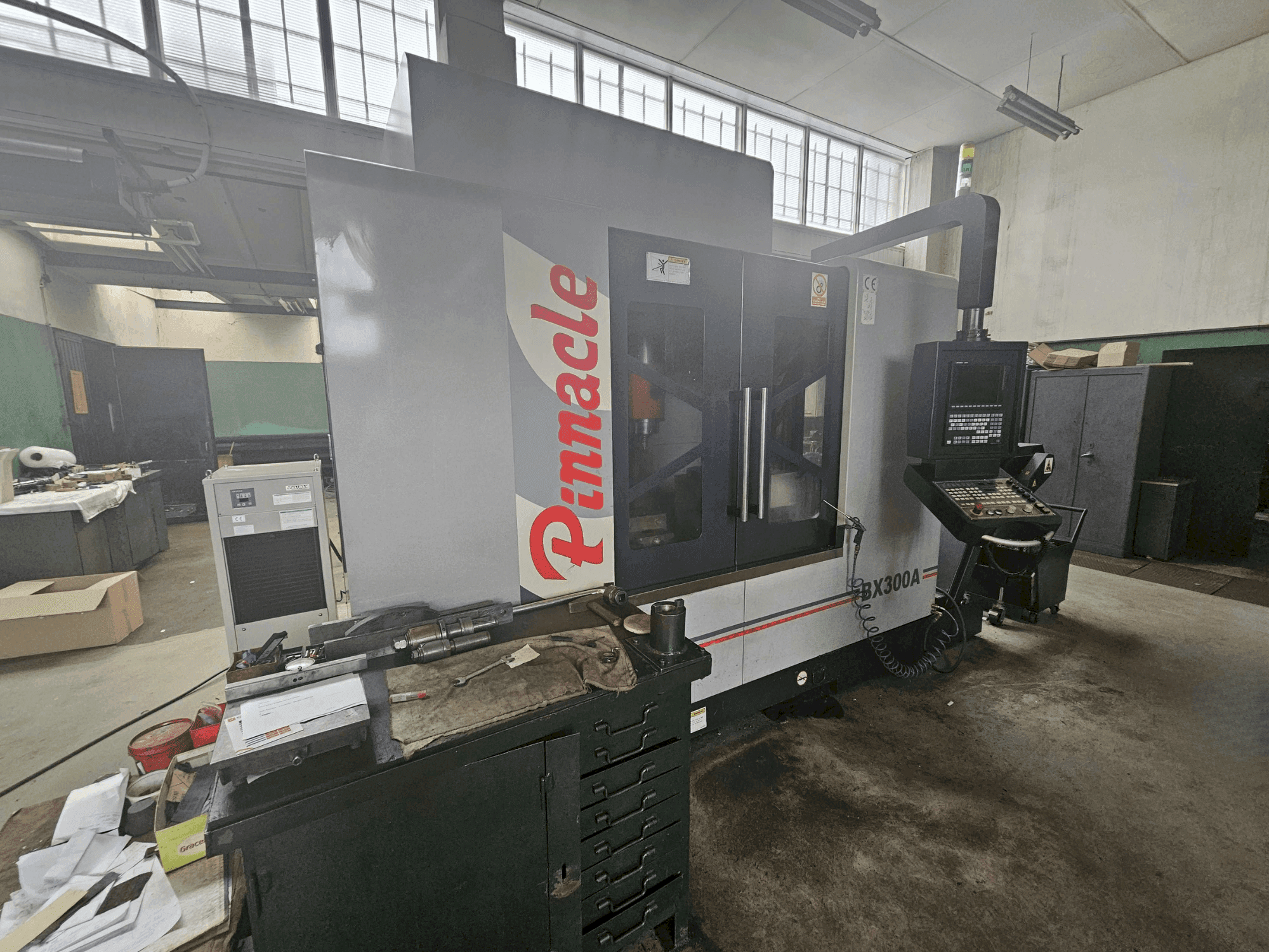 Вид станка Pinnacle BX300A спереди