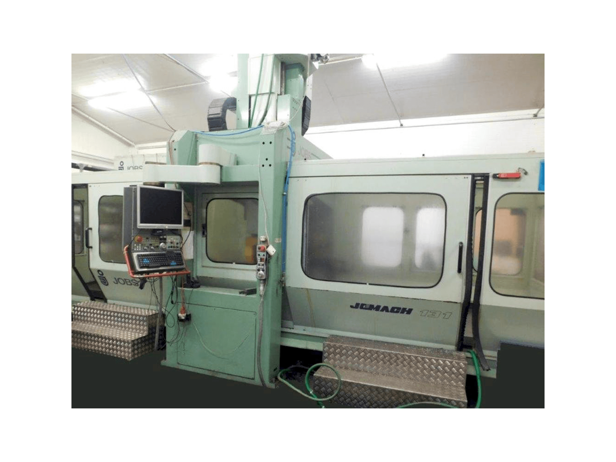 Вид станка JOBS Jomach 131 спереди