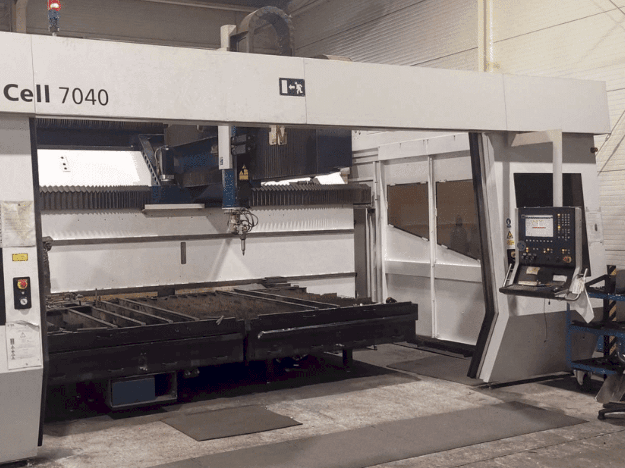 Вид станка TRUMPF TruLaser Cell 7040 спереди