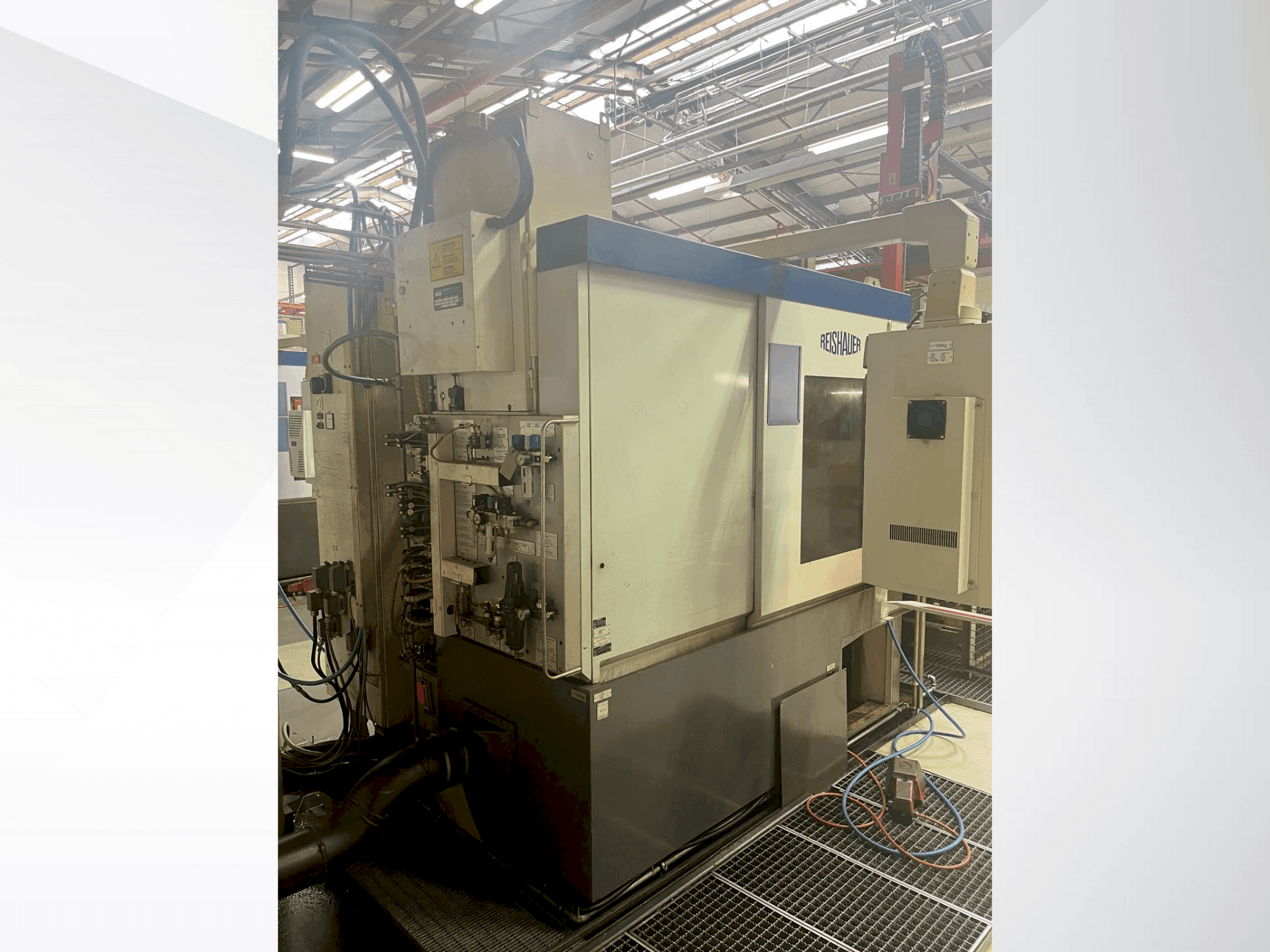 Вид станка Reishauer RZ 150 спереди