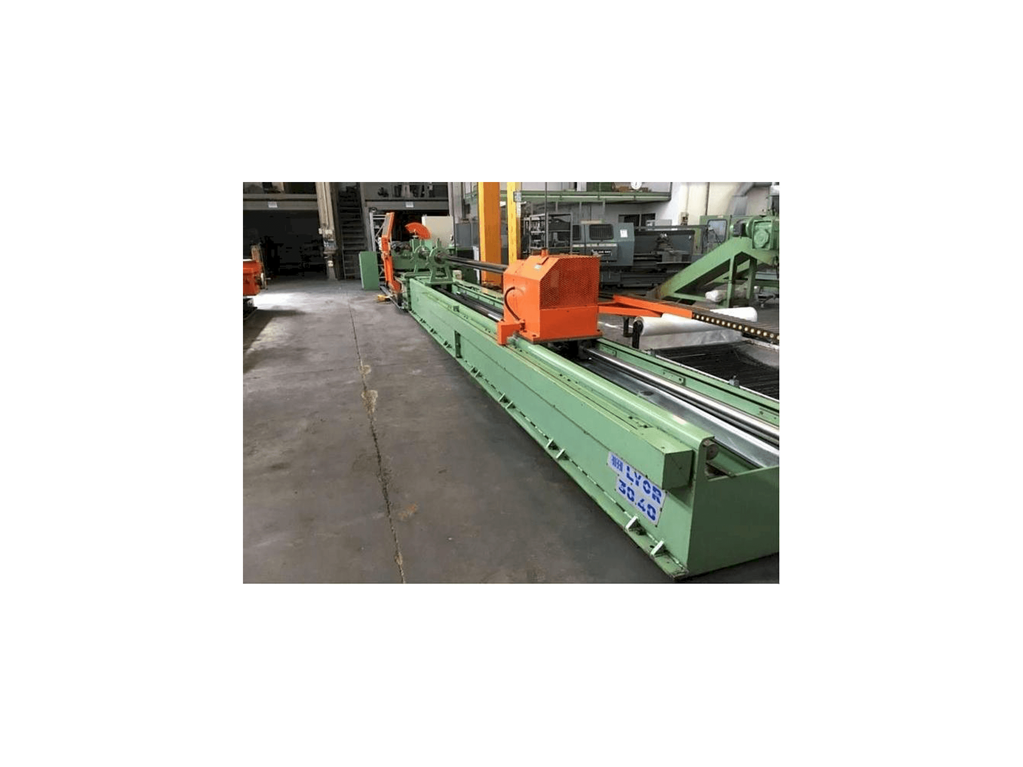 Вид станка ROBBI LYOR 30/40 спереди