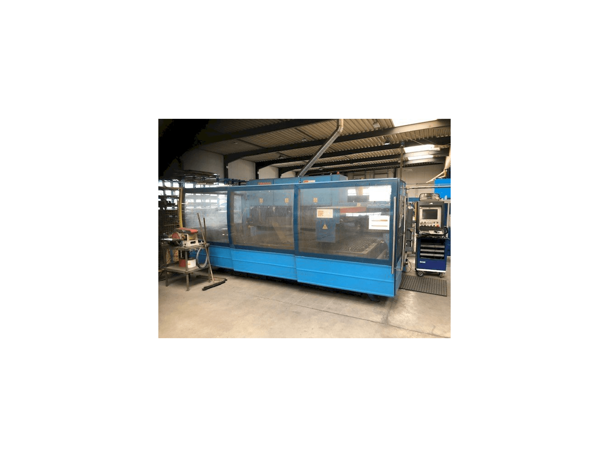 Вид станка Prima Industrie Platino 1530 спереди