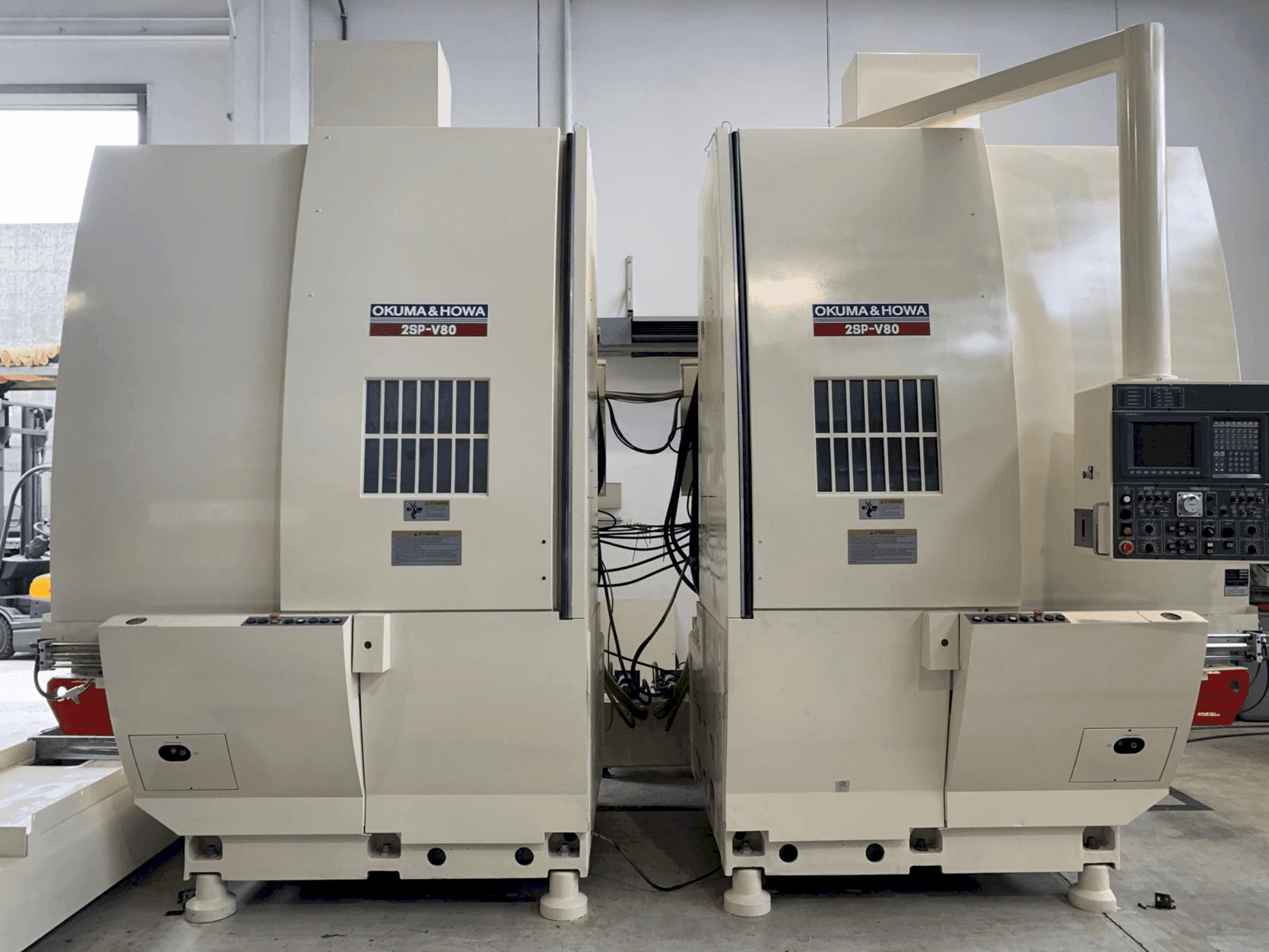 Вид станка Okuma 2SP-V80 спереди