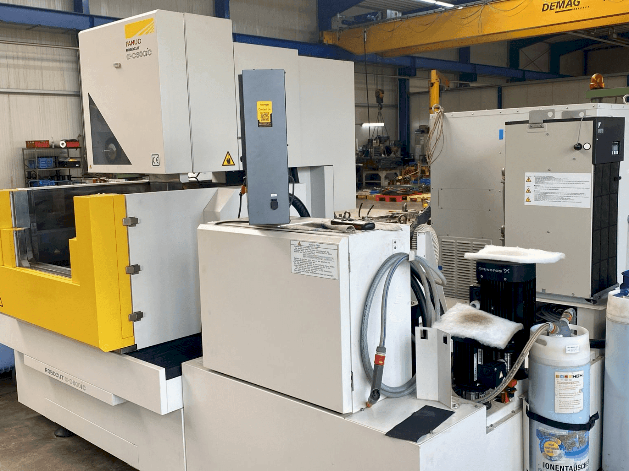 Вид станка FANUC Robocut a-C600iC - Z400 спереди