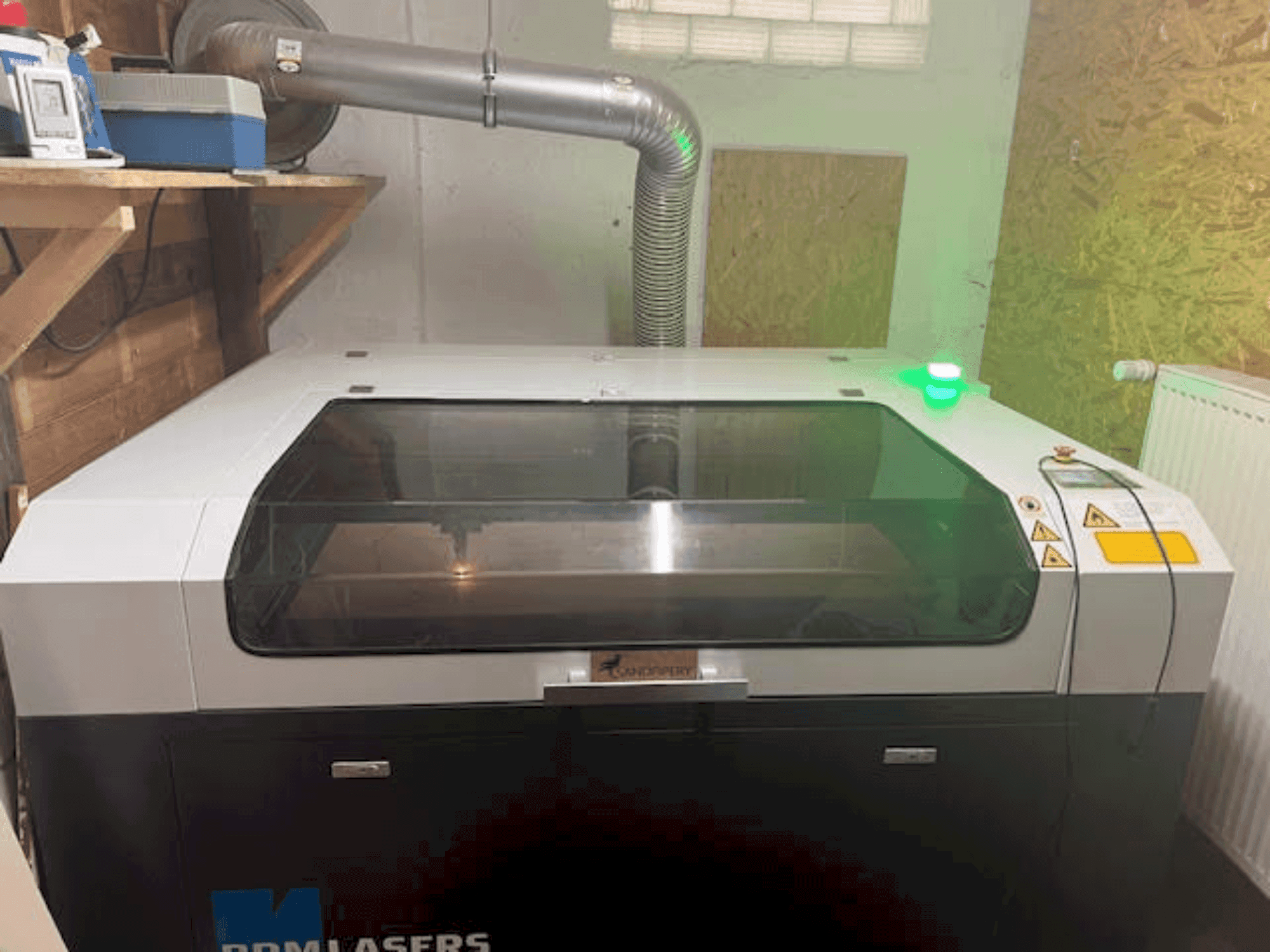 Вид станка BRM Lasers 90130 - 100 Watt CO2 спереди