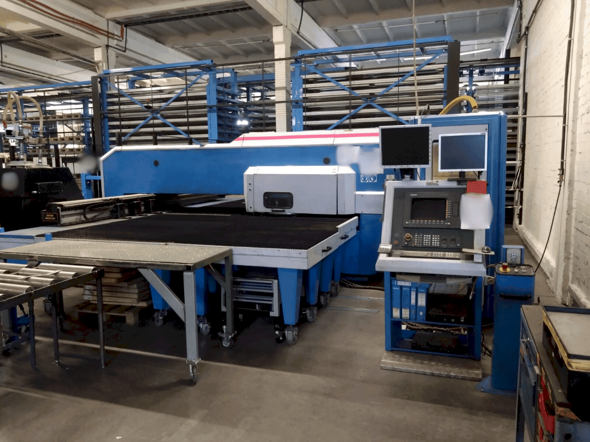 Вид станка Finn-Power F6-25 5B спереди