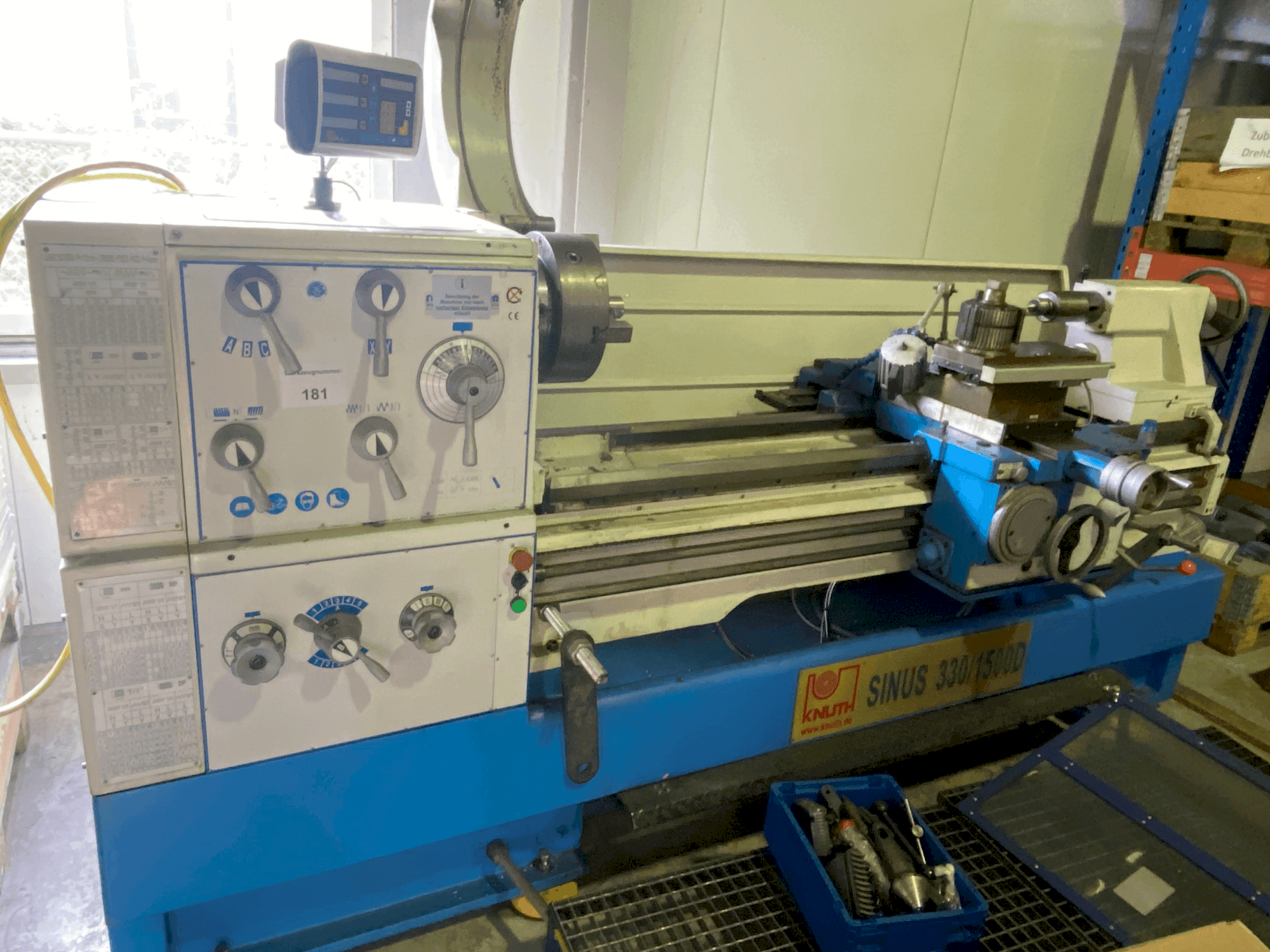 Вид станка KNUTH SINUS 330/1500 D спереди
