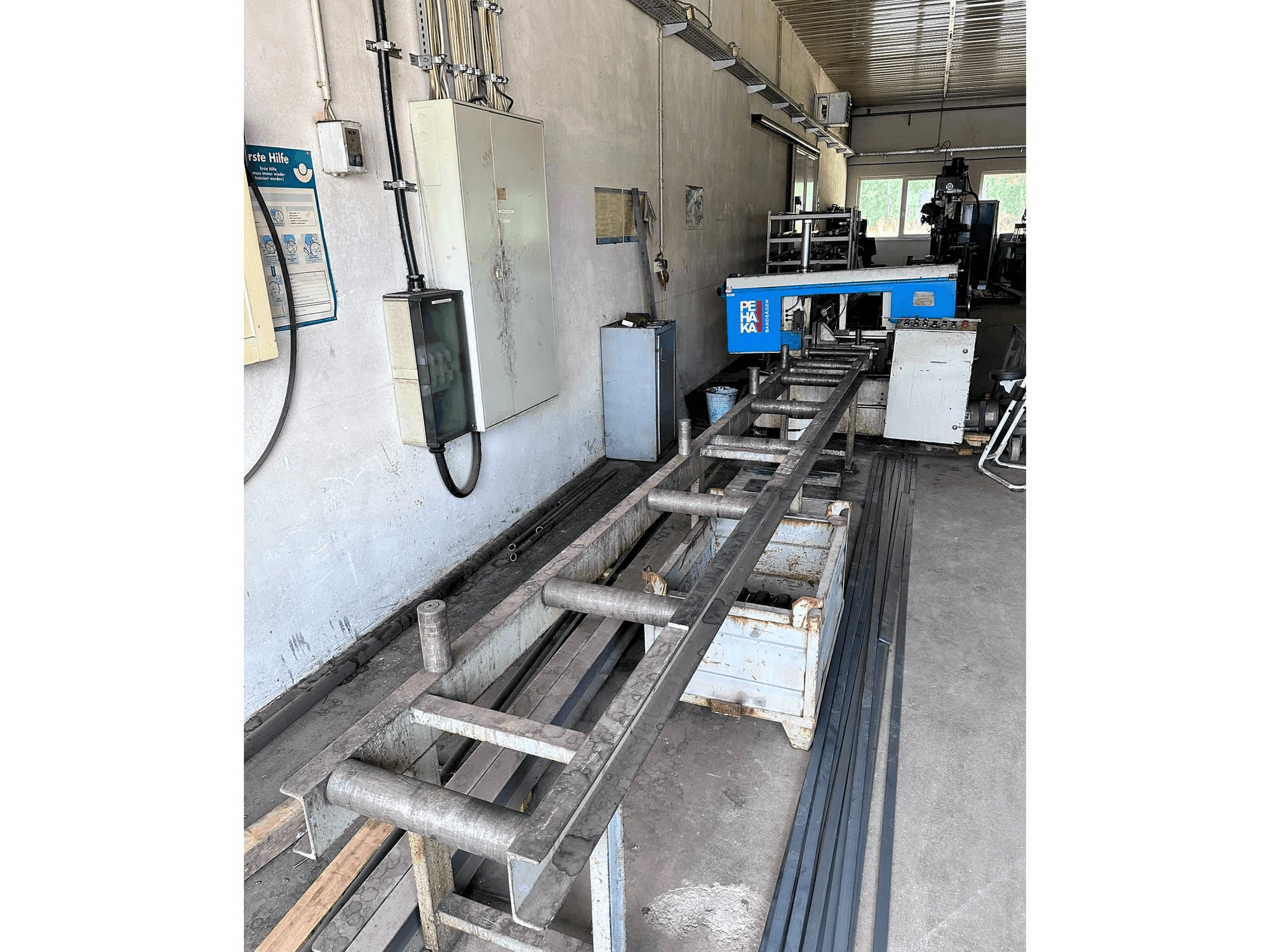 Вид станка Pehaka . спереди