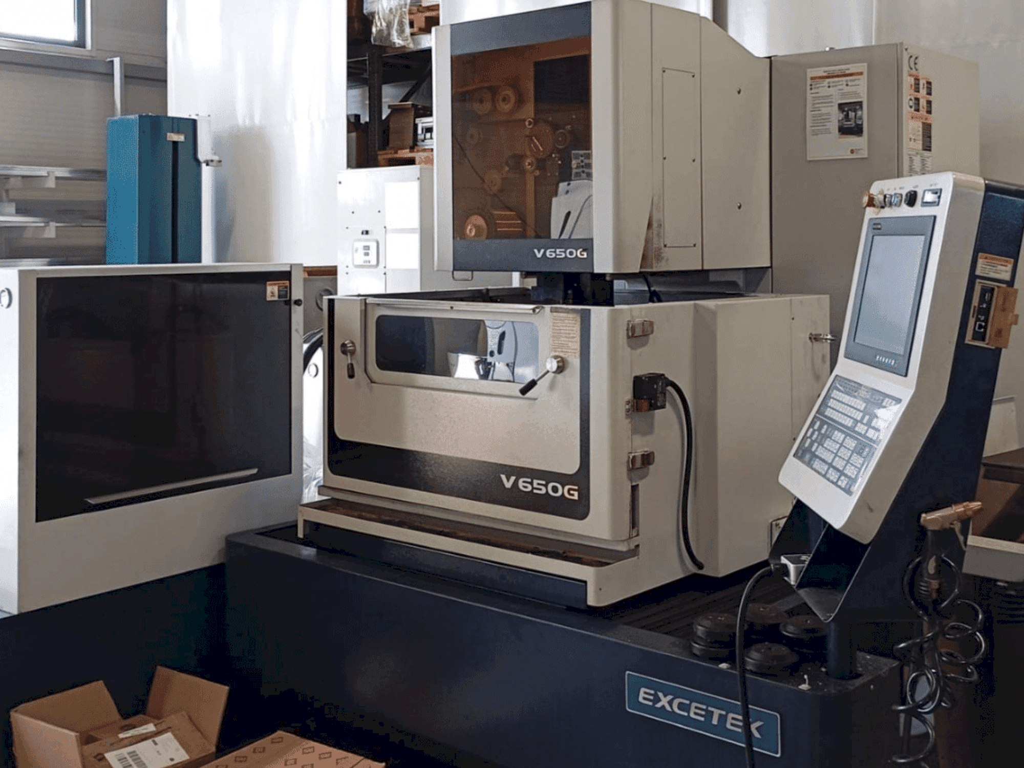 Вид станка EXCETEK V 650 G спереди