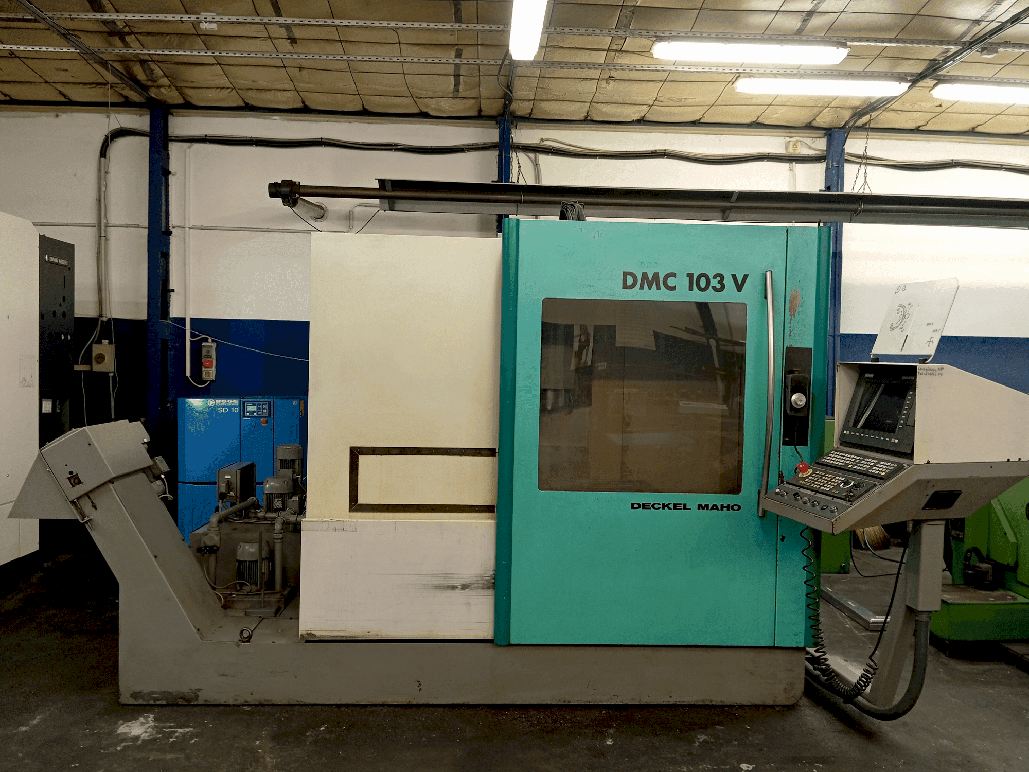 Вид станка DECKEL MAHO DMC 103 V спереди