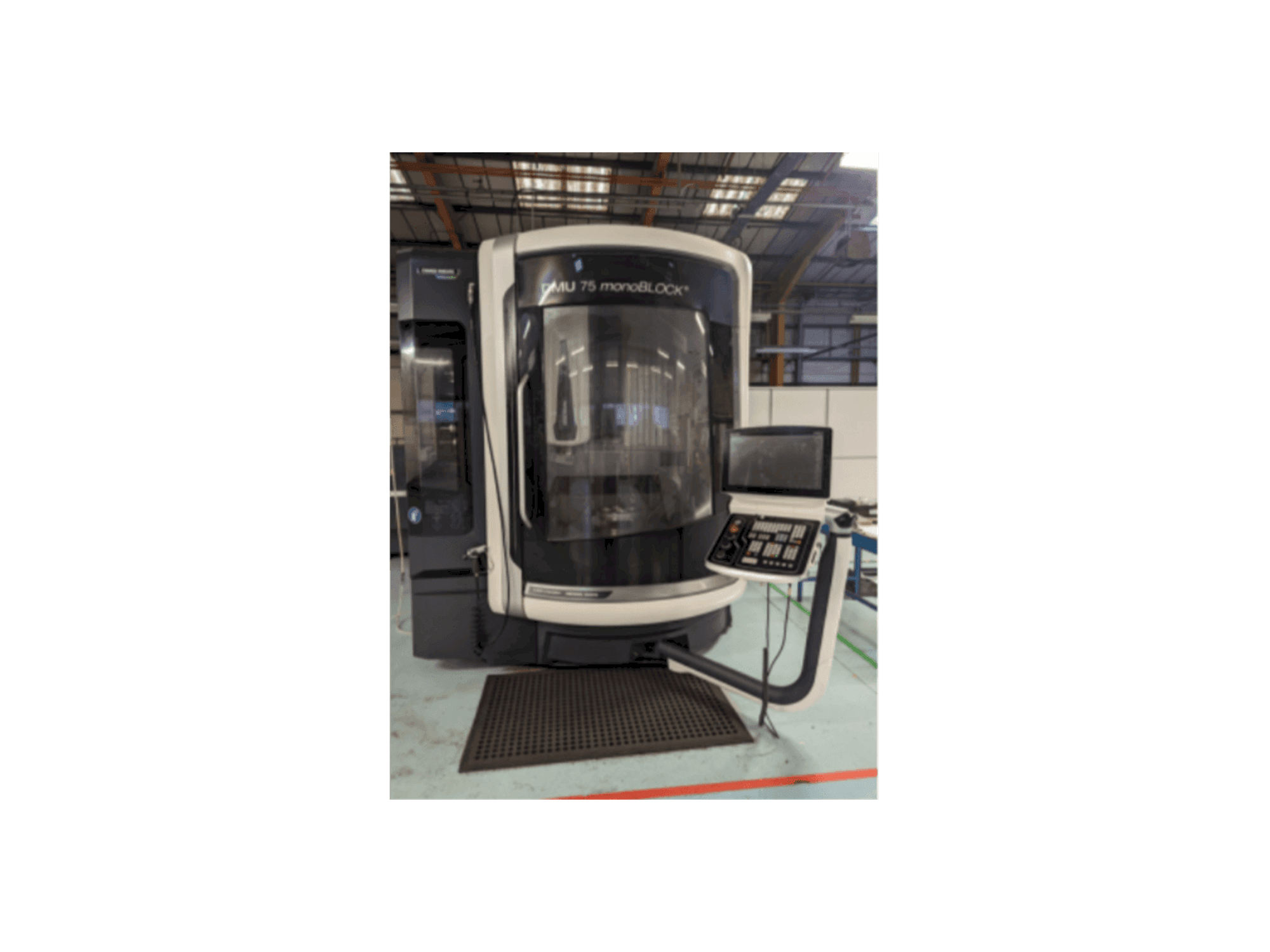 Вид станка с DMG MORI DMU 75 Monoblock правой стороны