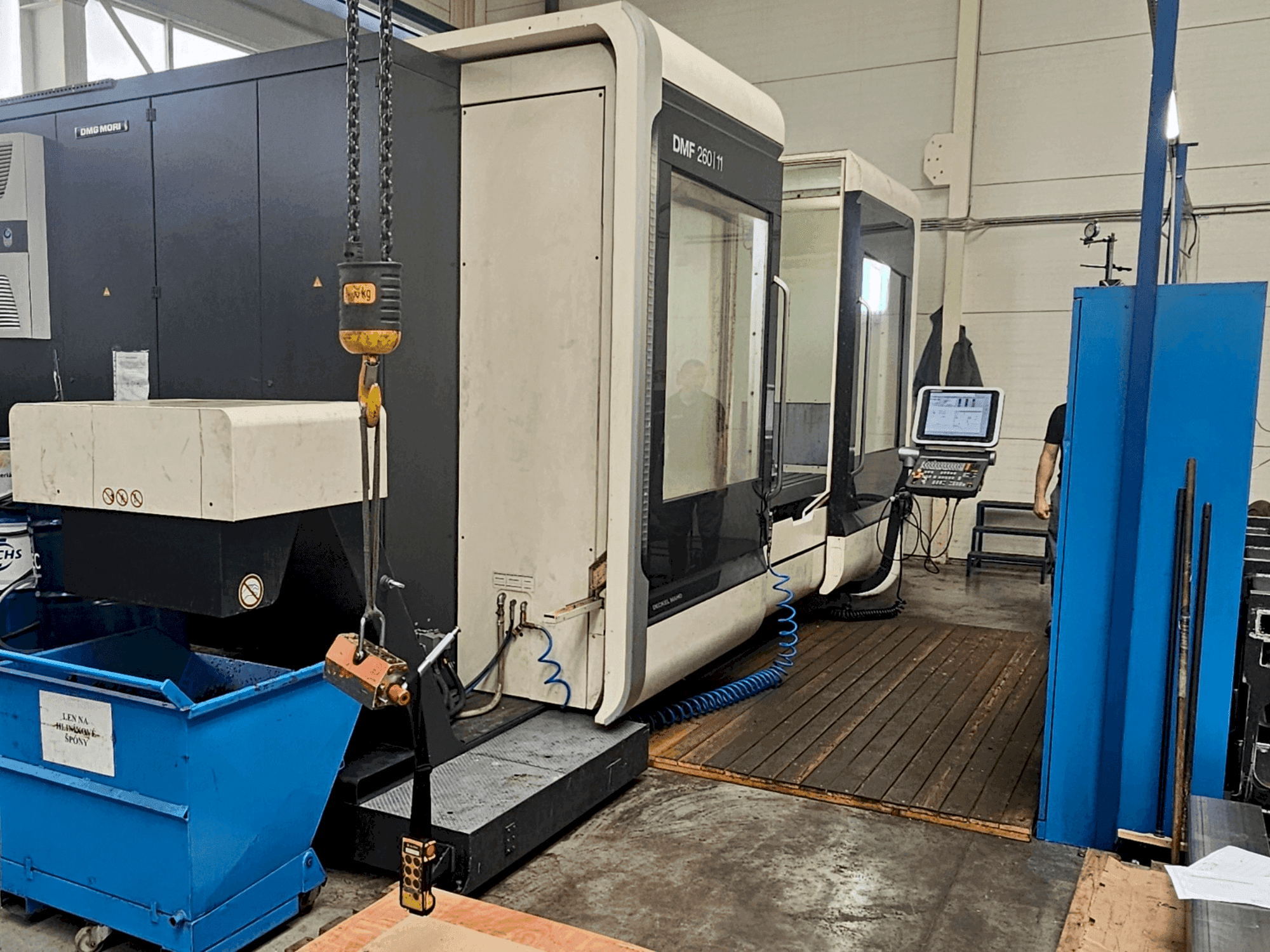 Вид станка DMG MORI DMG MORI DMF 260/11 KGT спереди