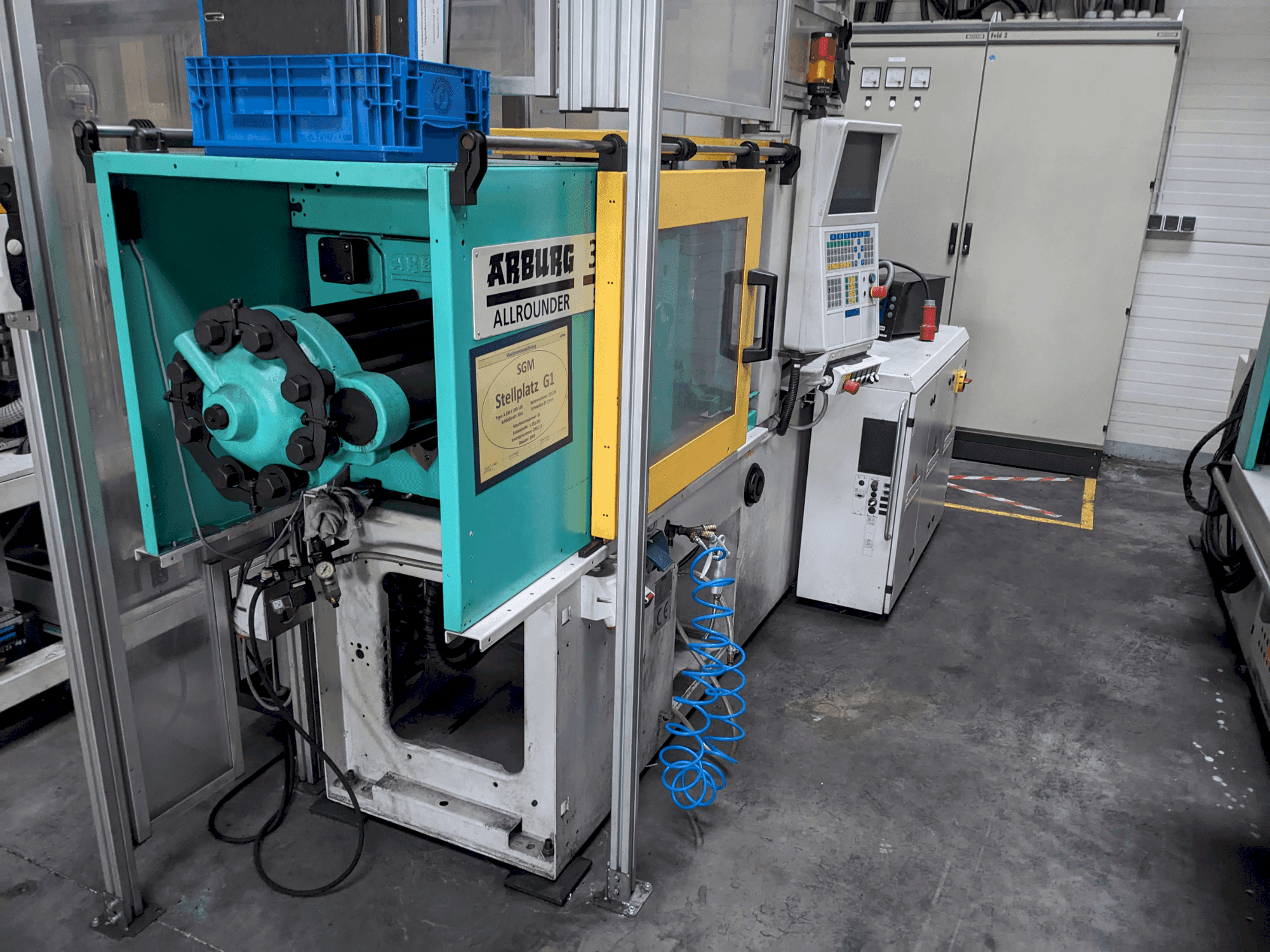 Вид станка Arburg 320 C 500-100 спереди