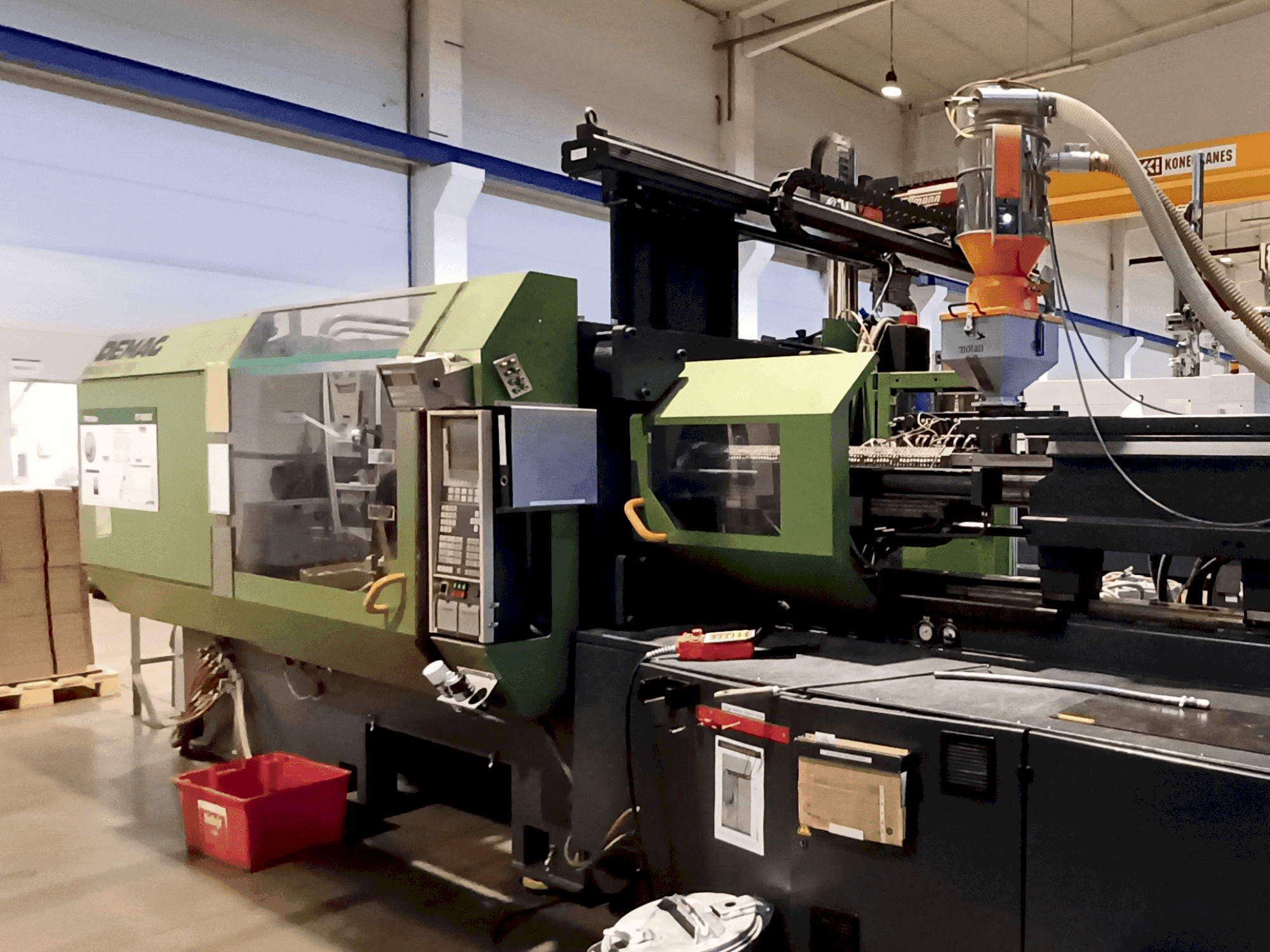 Вид станка DEMAG ERGOTECH 4200-2300 спереди