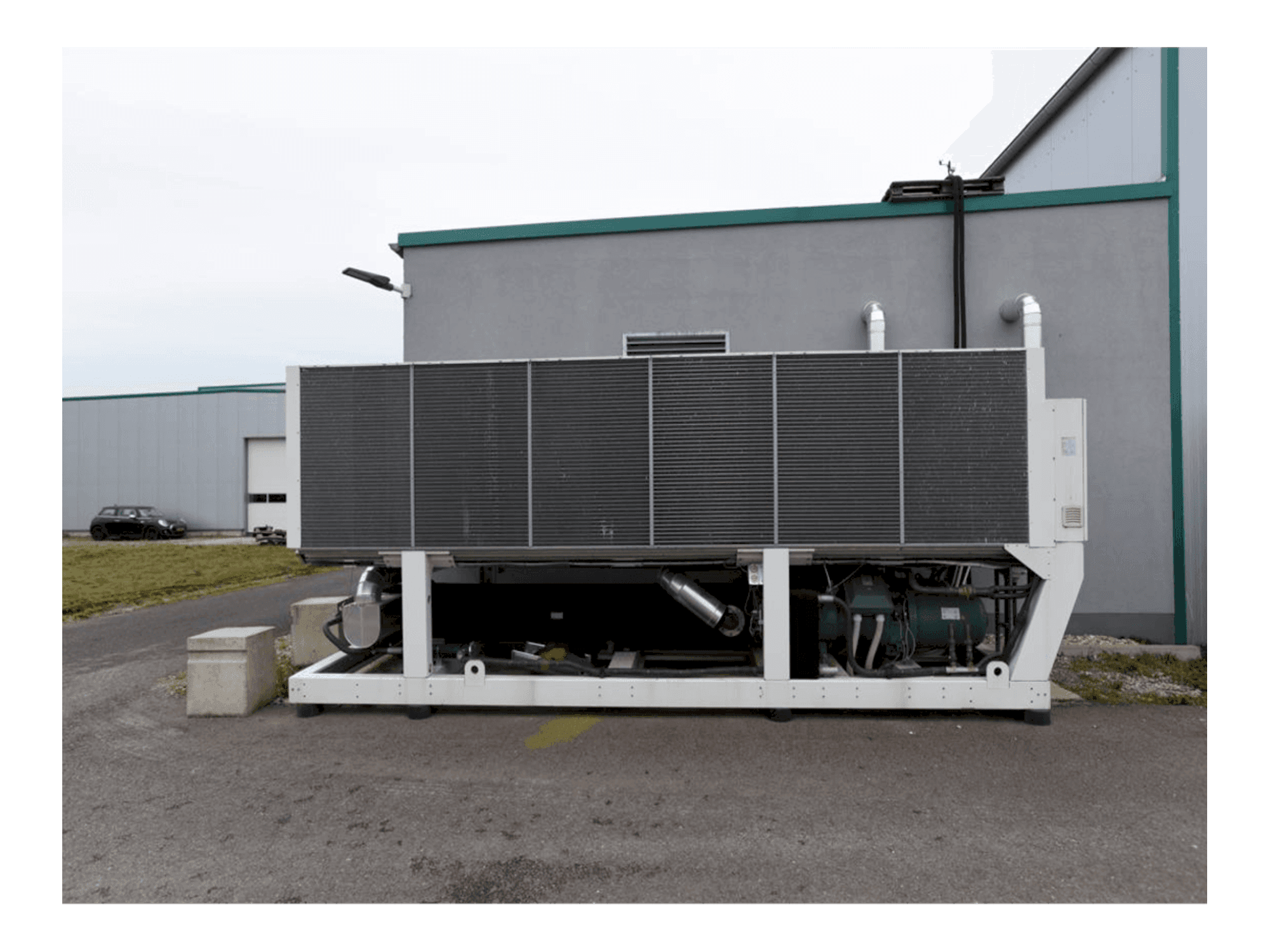 Вид станка Mitsubishi Electric Glider Evo CLA 660 спереди