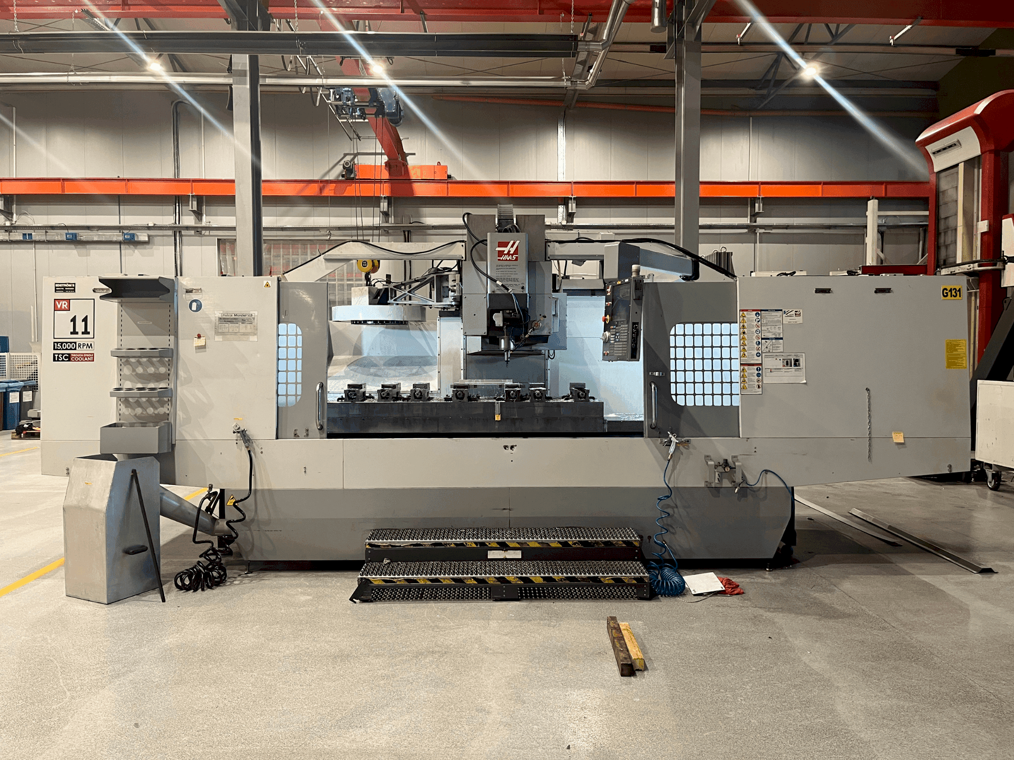 Вид станка HAAS VR-11B спереди