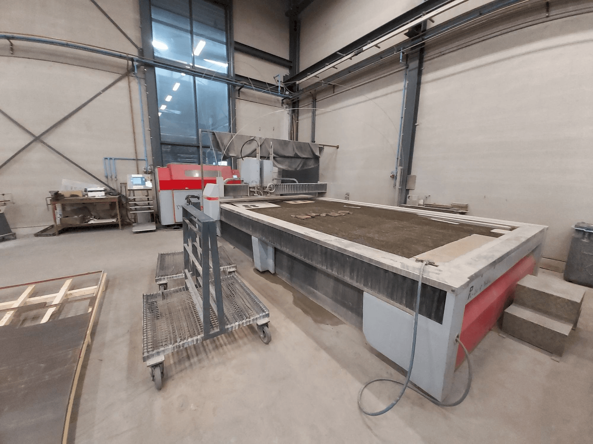 Вид станка Resato PJE-4-4000 waterjet спереди