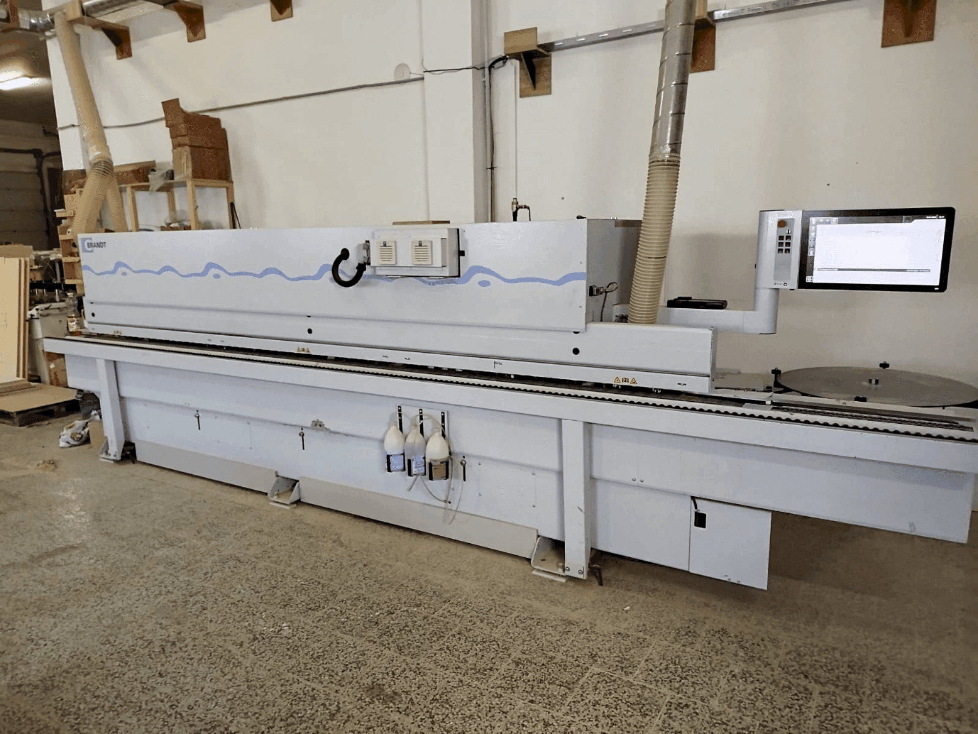 Вид станка BRANDT KDF 650 Highflex 1650 спереди