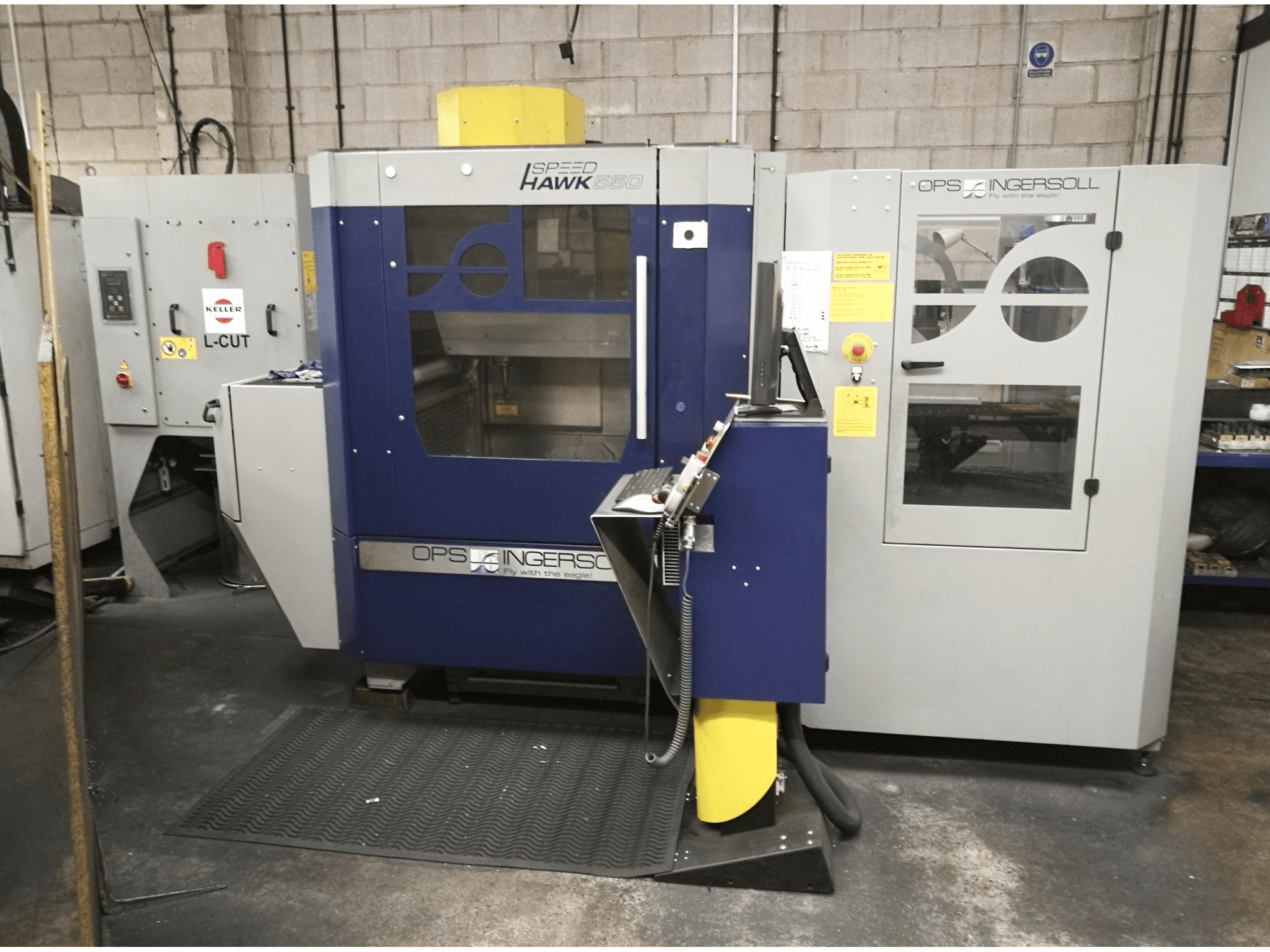 Front view of OPS-INGERSOLL Speed Hawk 550 machine