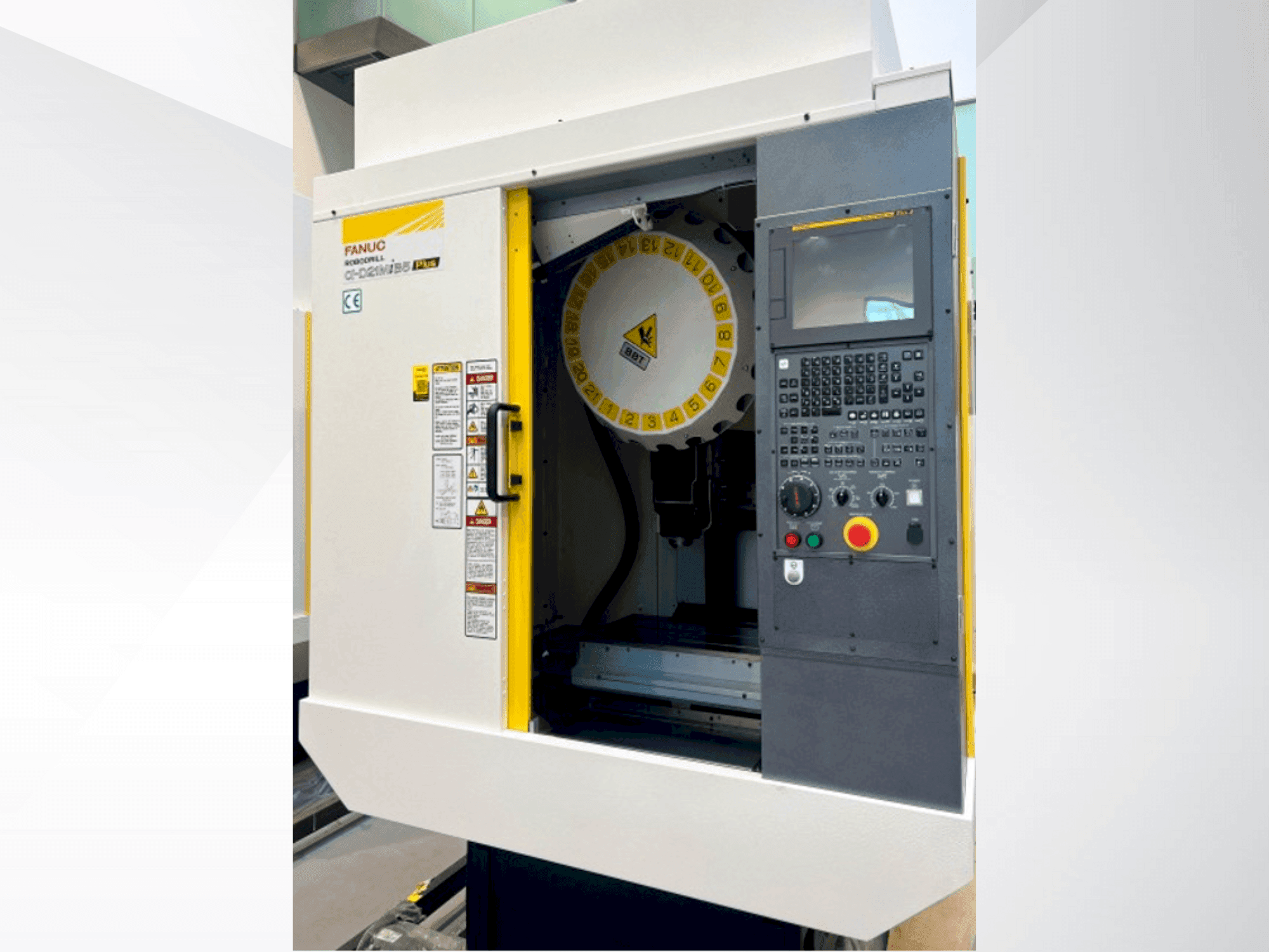 Вид станка FANUC ROBODRILL α-D21MiB5P спереди