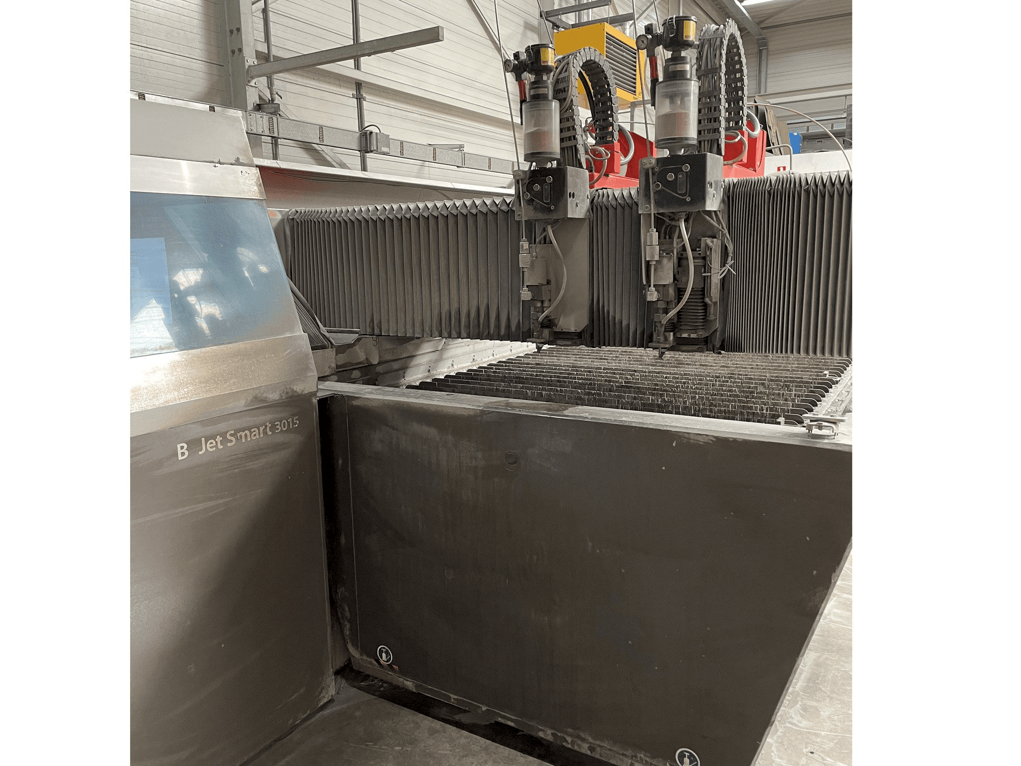 Вид станка Bystronic ByJet Smart 3015 спереди