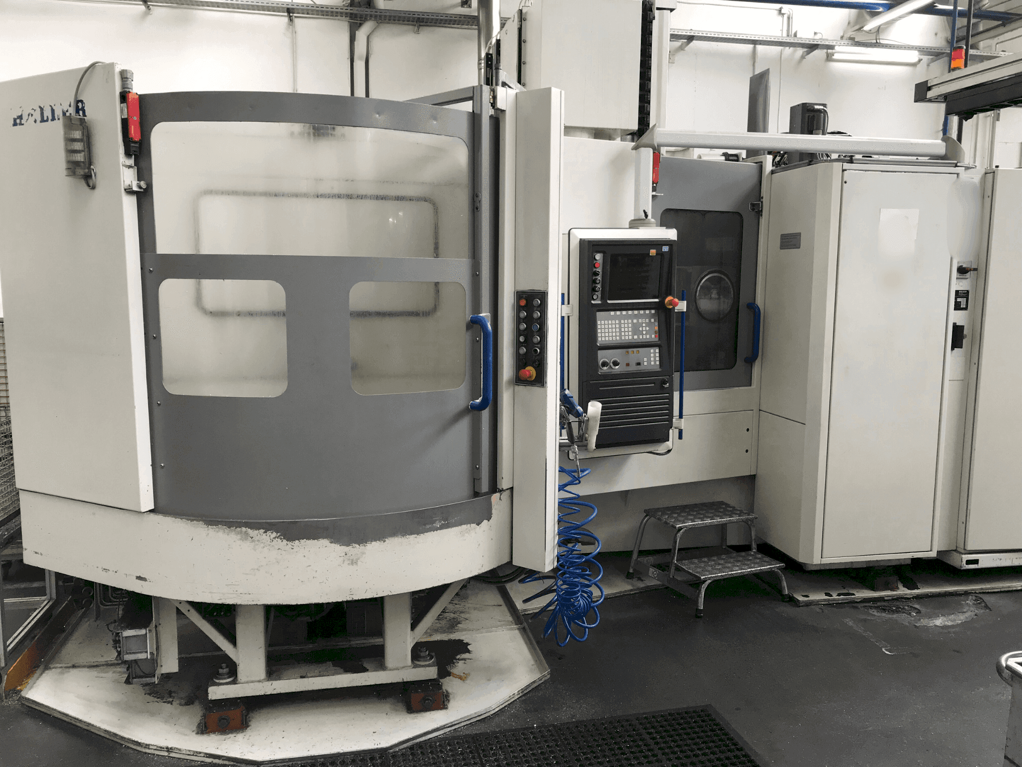 Вид станка HELLER MC 16 спереди