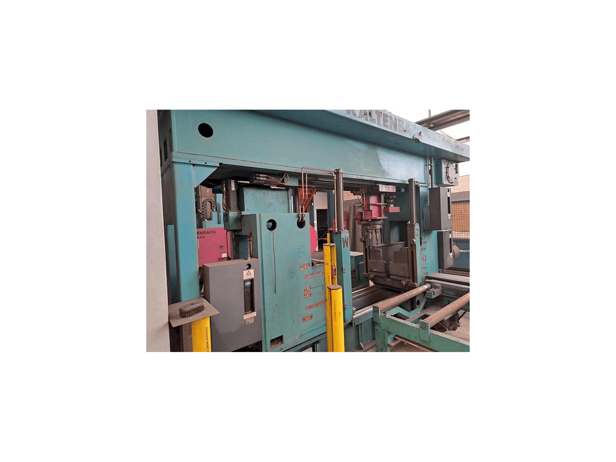 Вид станка с KALTENBACH KDX5 1015 правой стороны