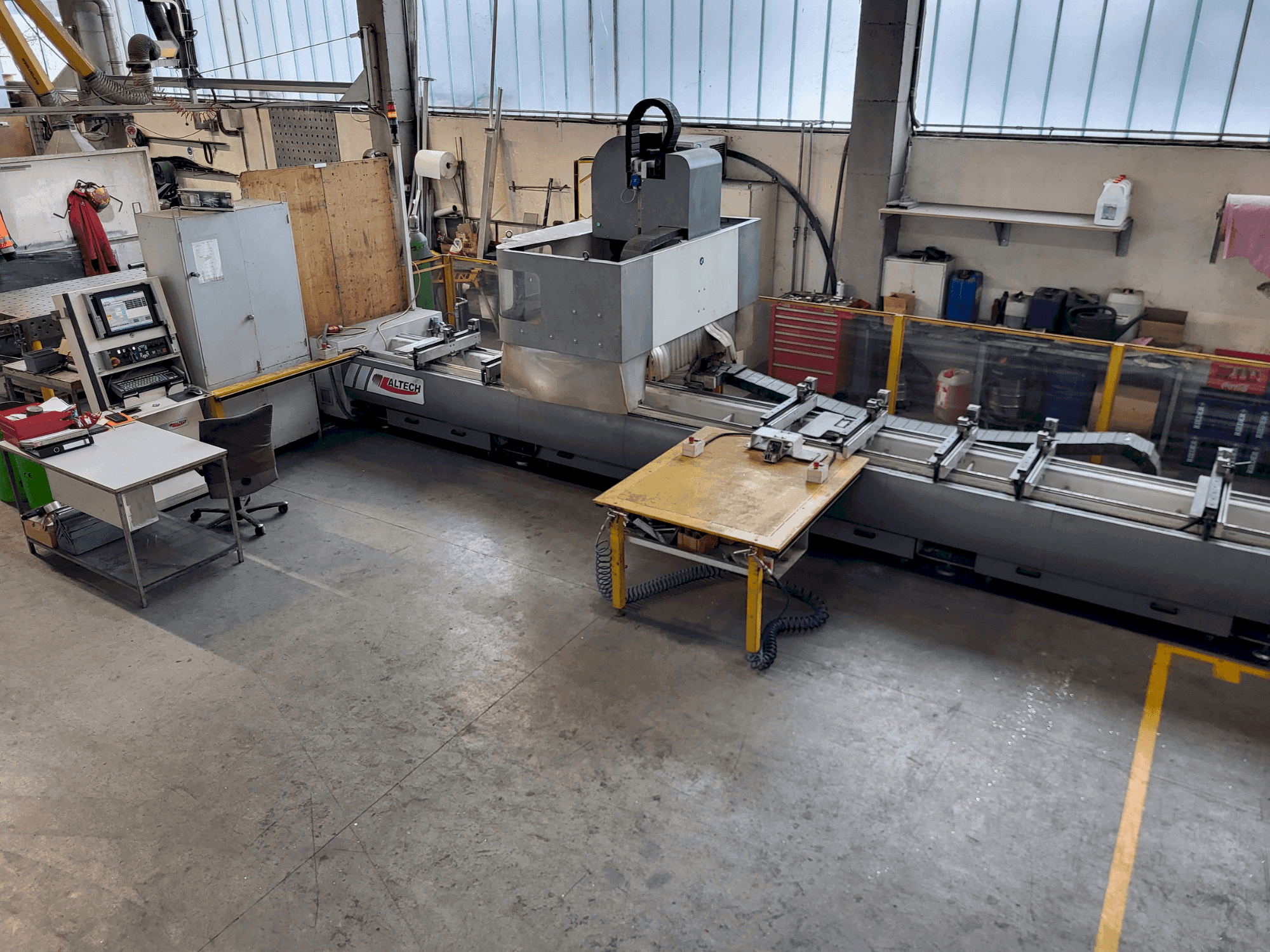 Вид станка ALTECH Tango спереди
