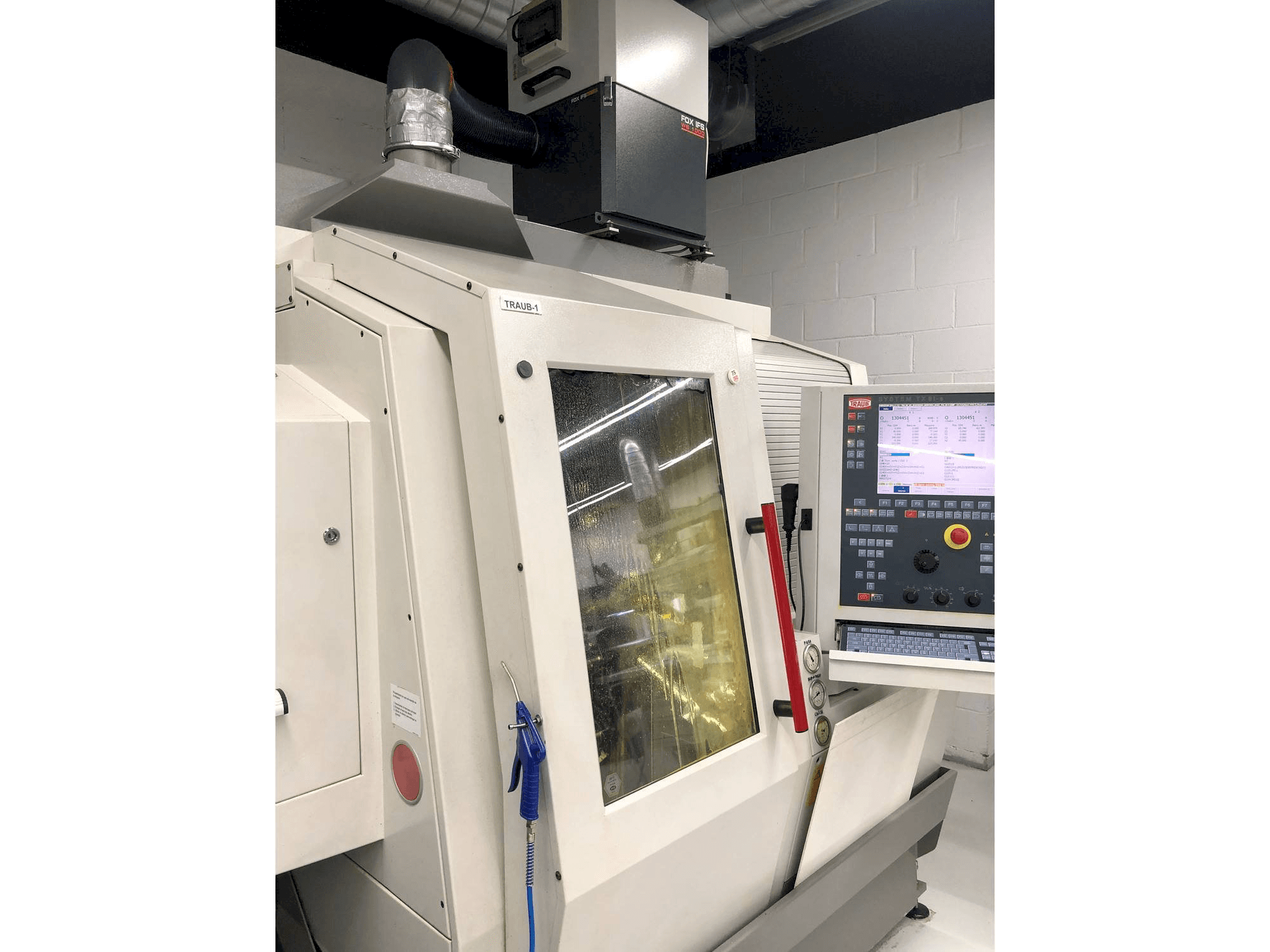 Вид станка TRAUB TNL 18 спереди