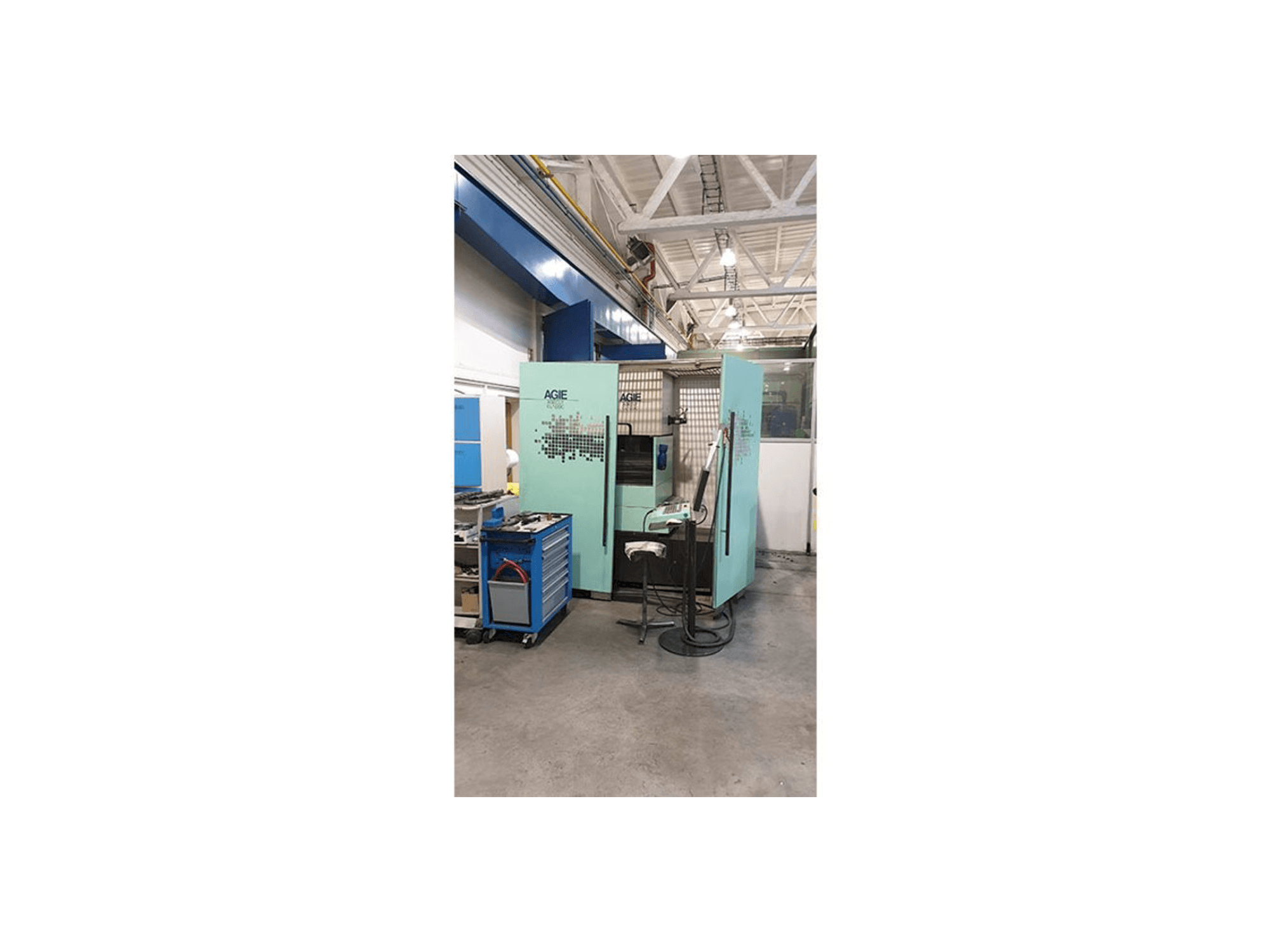 Вид станка AGIE Agiecut Classic 3 спереди