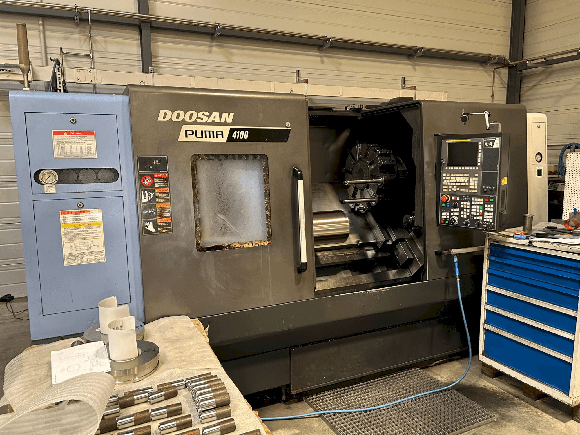 Вид станка DOOSAN PUMA 4100B спереди