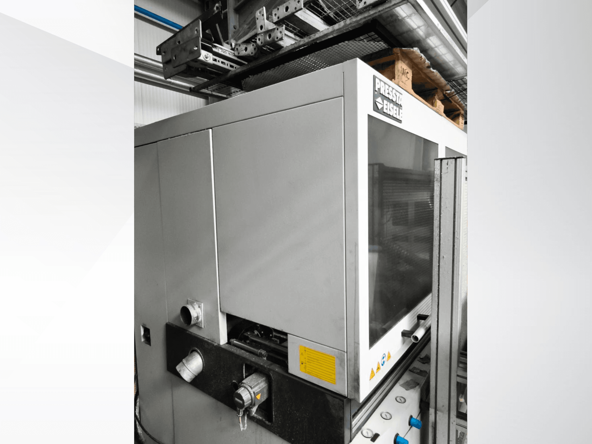 Циркулярная пила по металлу PRESSTA EISELE Profilma 400 В, вид сбоку с подсветкой панели управления и механических деталей.