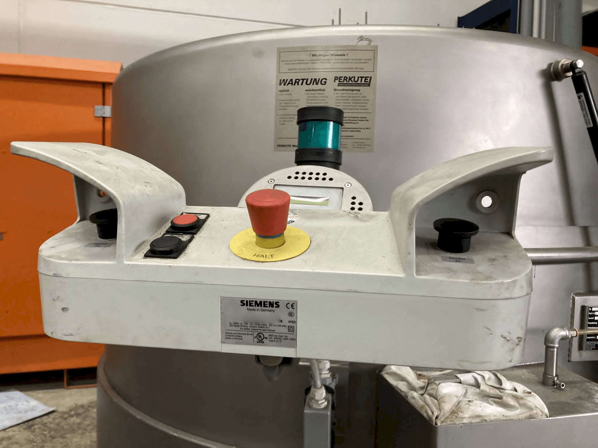 Вид станка PERKUTE SP 160 слева