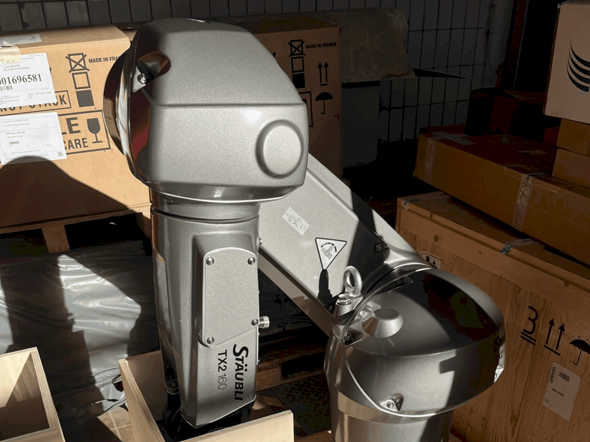 Вид станка STAUBLI TX2-160 HE спереди