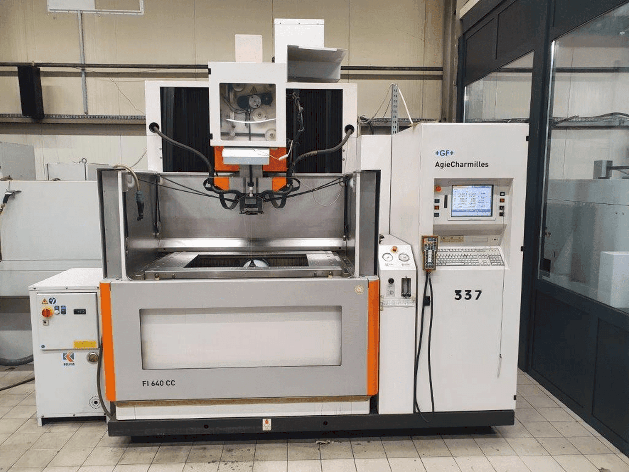 Вид станка AgieCharmilles FI 640 CC спереди