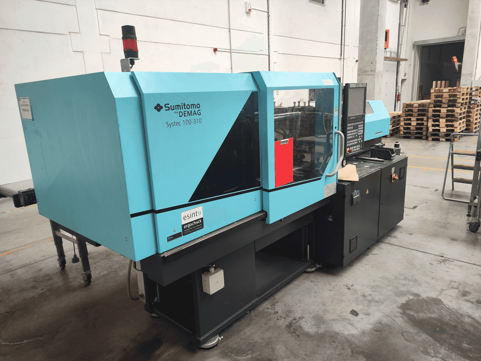 Вид станка DEMAG Systec 100/420-310 спереди