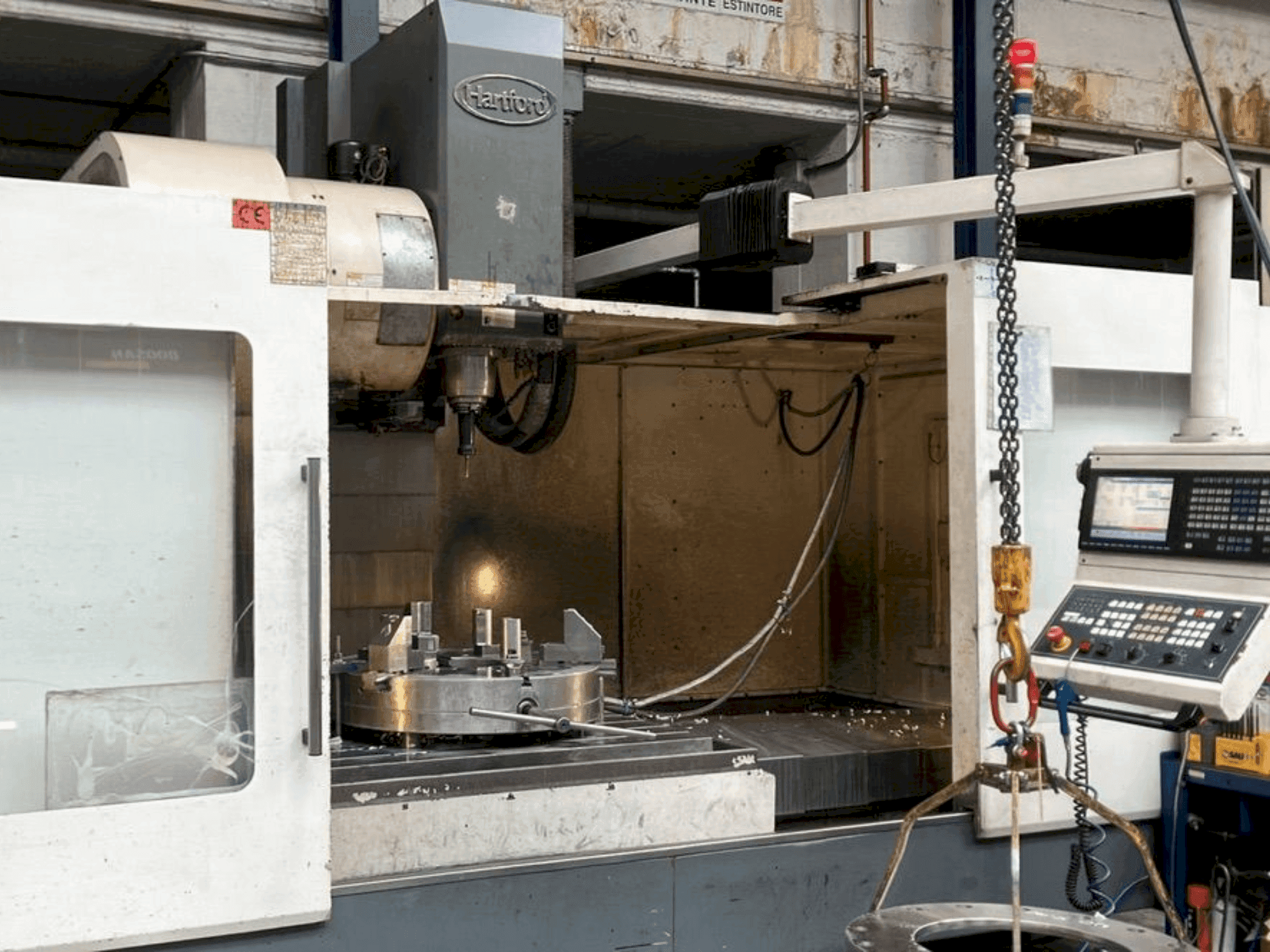 Вид станка HARTFORD HCMC 18 спереди